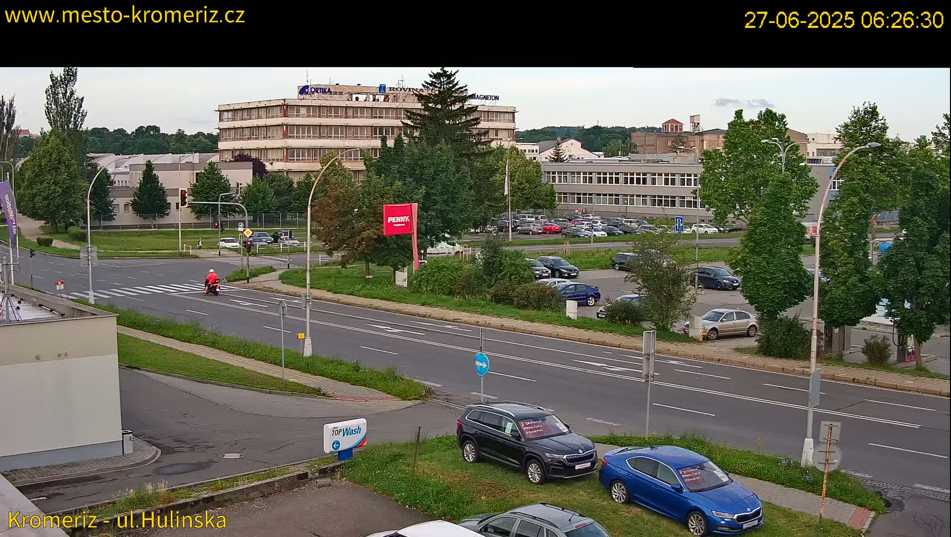 Kroměříž ,  Hulínská & Kaplanova & Čelakovského Intersection Live Cam -  Kromeriz, Zlin, Czechia