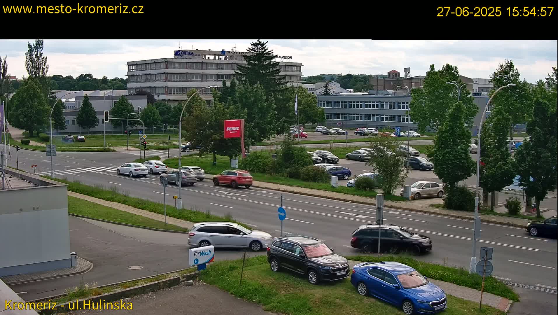 Kroměříž ,  Hulínská & Kaplanova & Čelakovského Intersection Live Cam -  Kromeriz, Zlin, Czechia