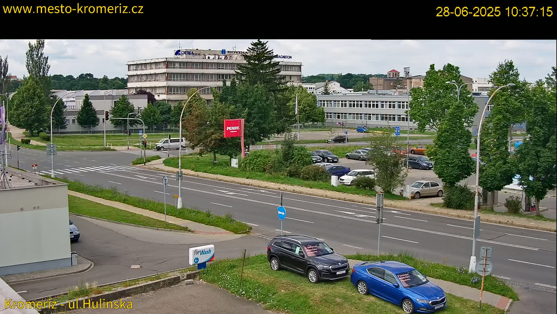 Kroměříž ,  Hulínská & Kaplanova & Čelakovského Intersection Live Cam -  Kromeriz, Zlin, Czechia