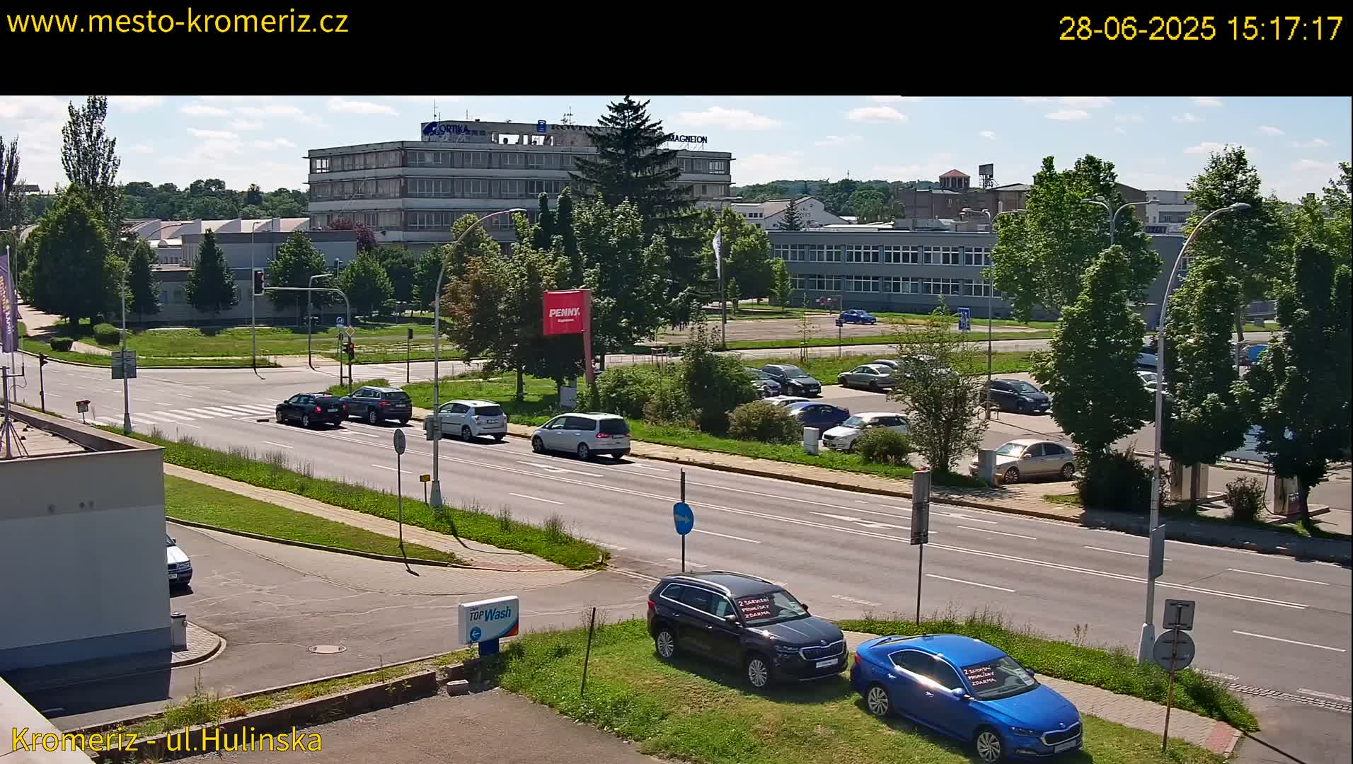 Kroměříž ,  Hulínská & Kaplanova & Čelakovského Intersection Live Cam -  Kromeriz, Zlin, Czechia