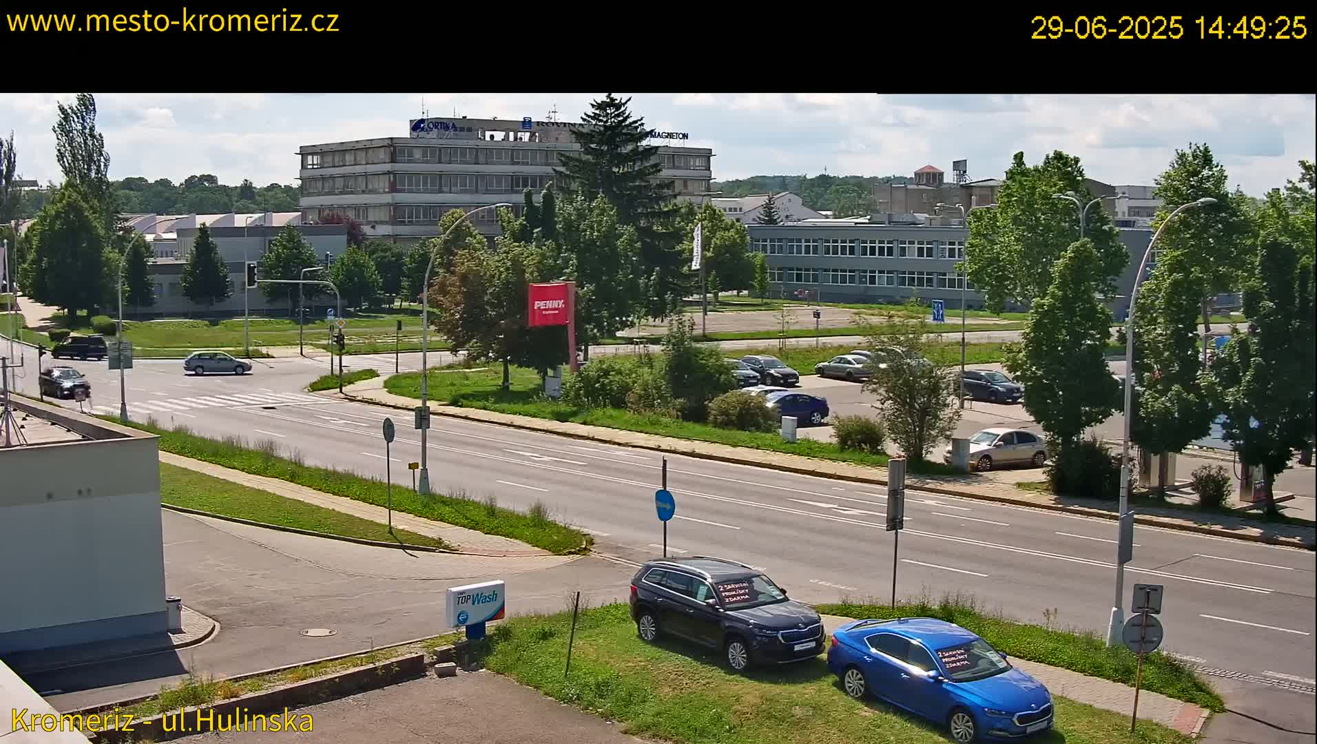 Kroměříž ,  Hulínská & Kaplanova & Čelakovského Intersection Live Cam -  Kromeriz, Zlin, Czechia