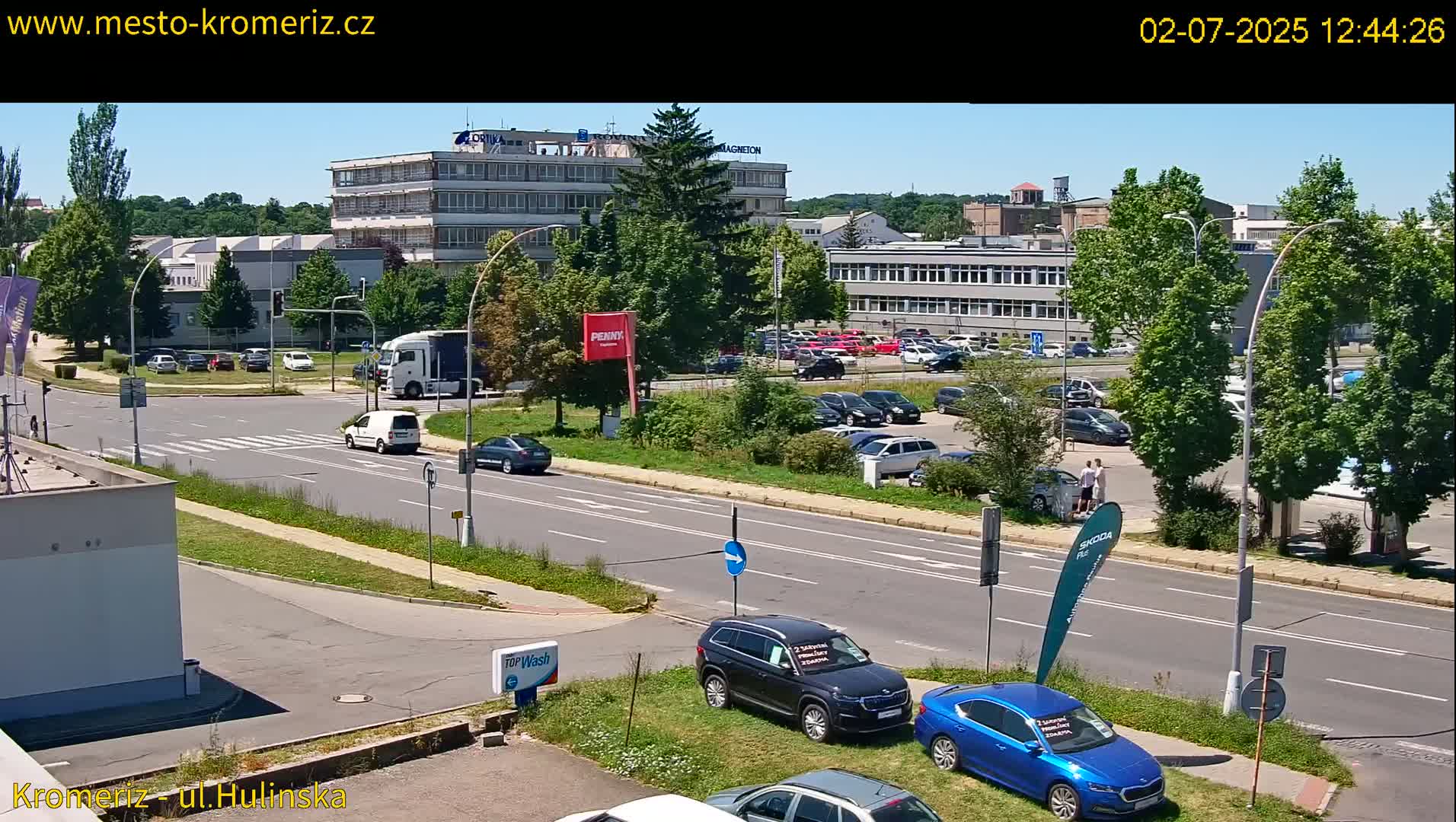 Kroměříž ,  Hulínská & Kaplanova & Čelakovského Intersection Live Cam -  Kromeriz, Zlin, Czechia