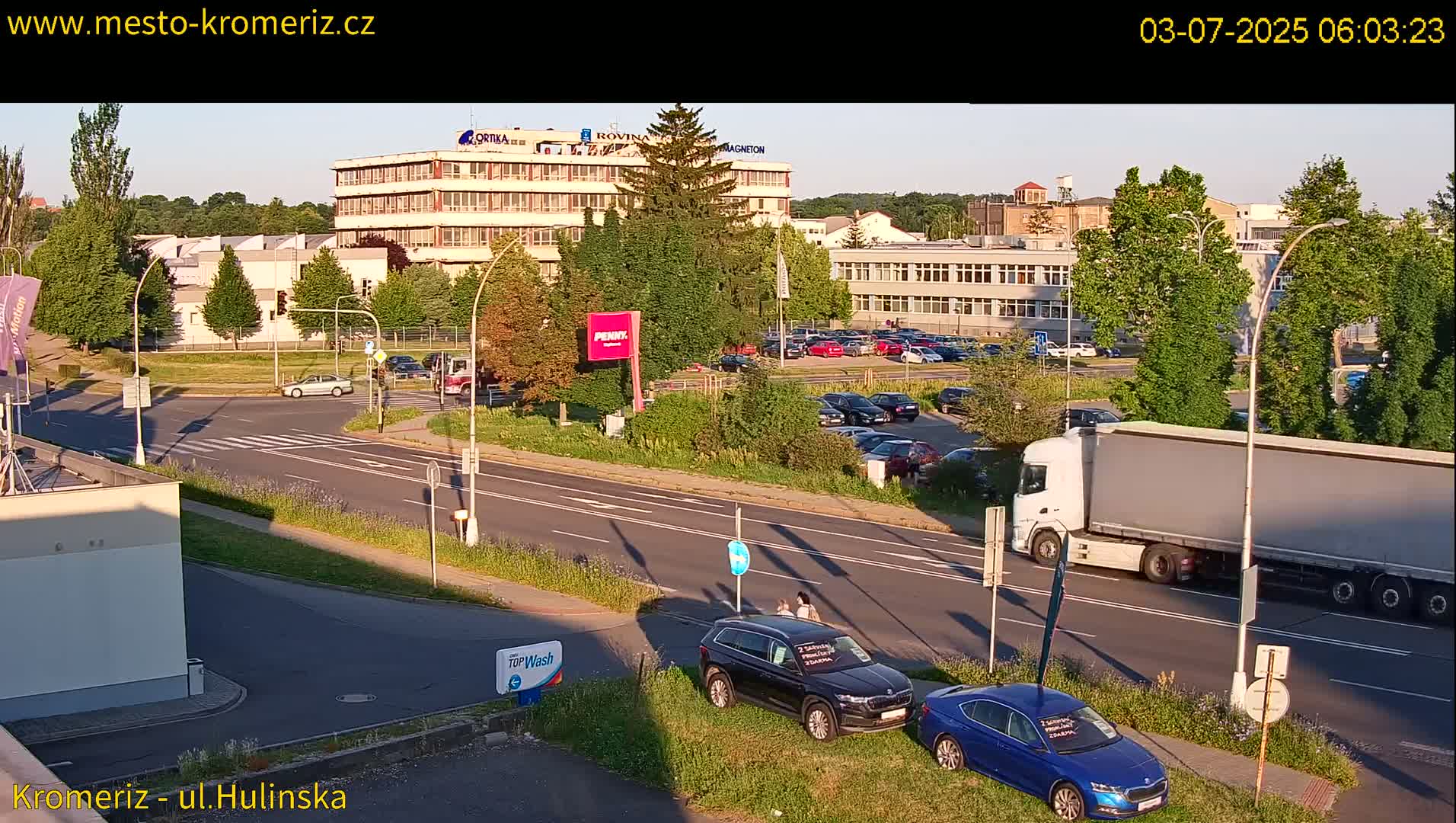 Kroměříž ,  Hulínská & Kaplanova & Čelakovského Intersection Live Cam -  Kromeriz, Zlin, Czechia