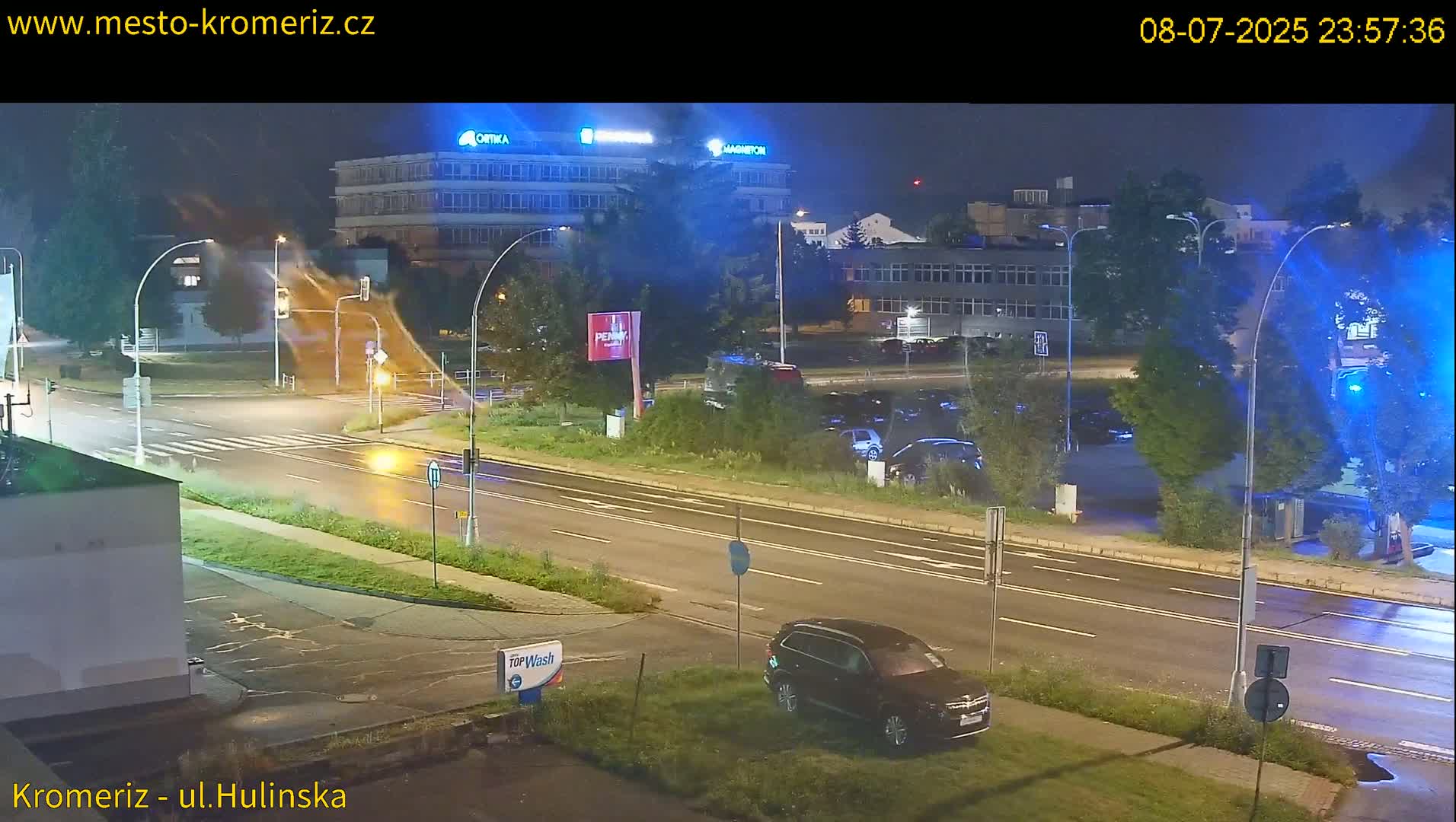 Kroměříž ,  Hulínská & Kaplanova & Čelakovského Intersection Live Cam -  Kromeriz, Zlin, Czechia