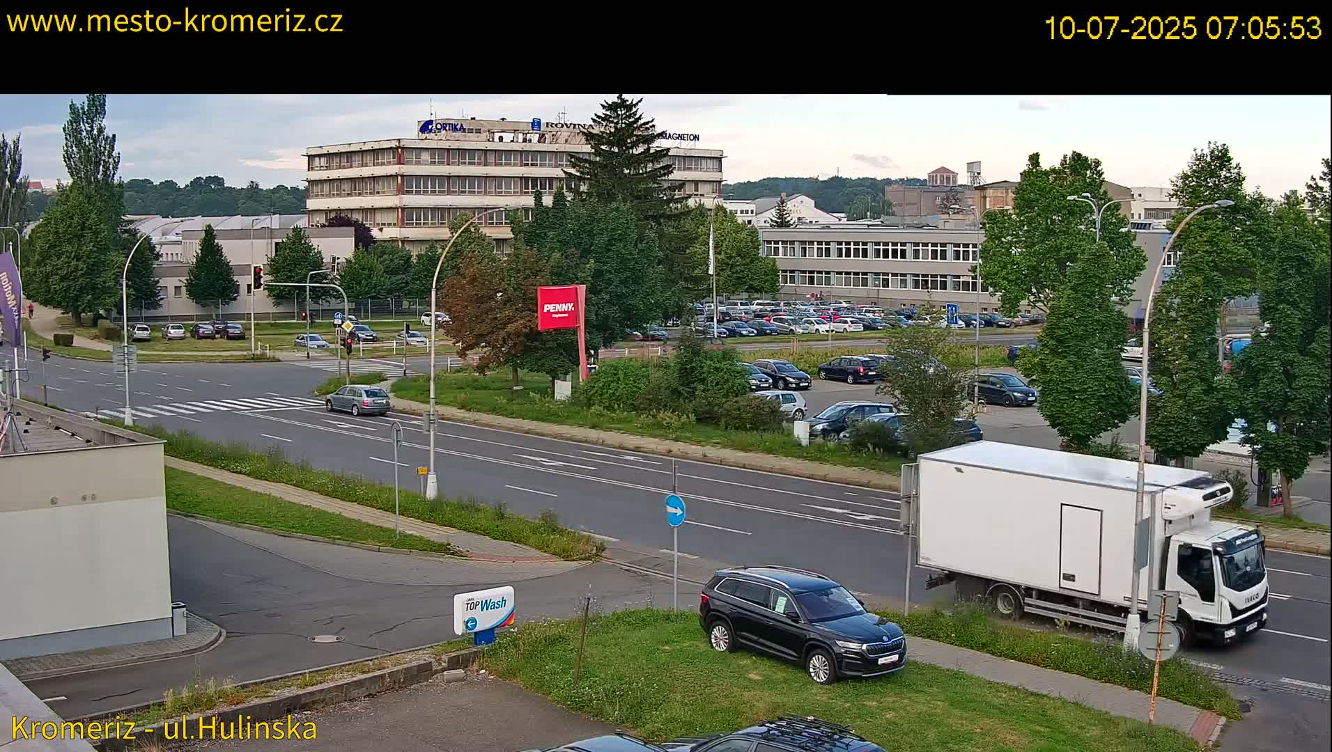 Kroměříž ,  Hulínská & Kaplanova & Čelakovského Intersection Live Cam -  Kromeriz, Zlin, Czechia