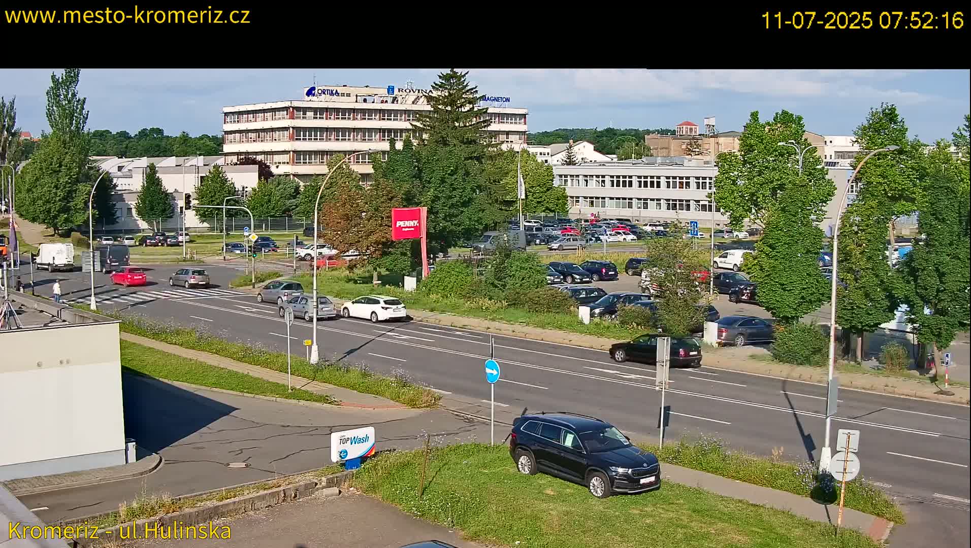 Kroměříž ,  Hulínská & Kaplanova & Čelakovského Intersection Live Cam -  Kromeriz, Zlin, Czechia
