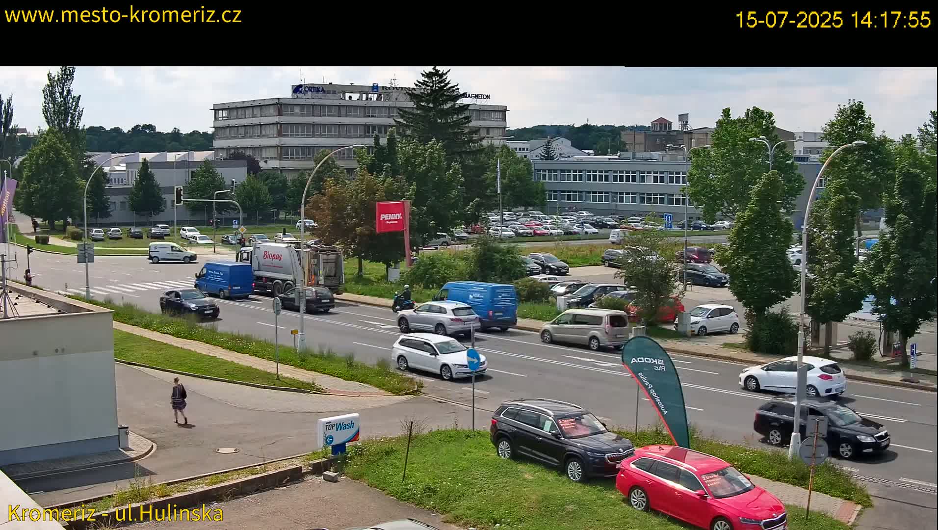 Kroměříž ,  Hulínská & Kaplanova & Čelakovského Intersection Live Cam -  Kromeriz, Zlin, Czechia