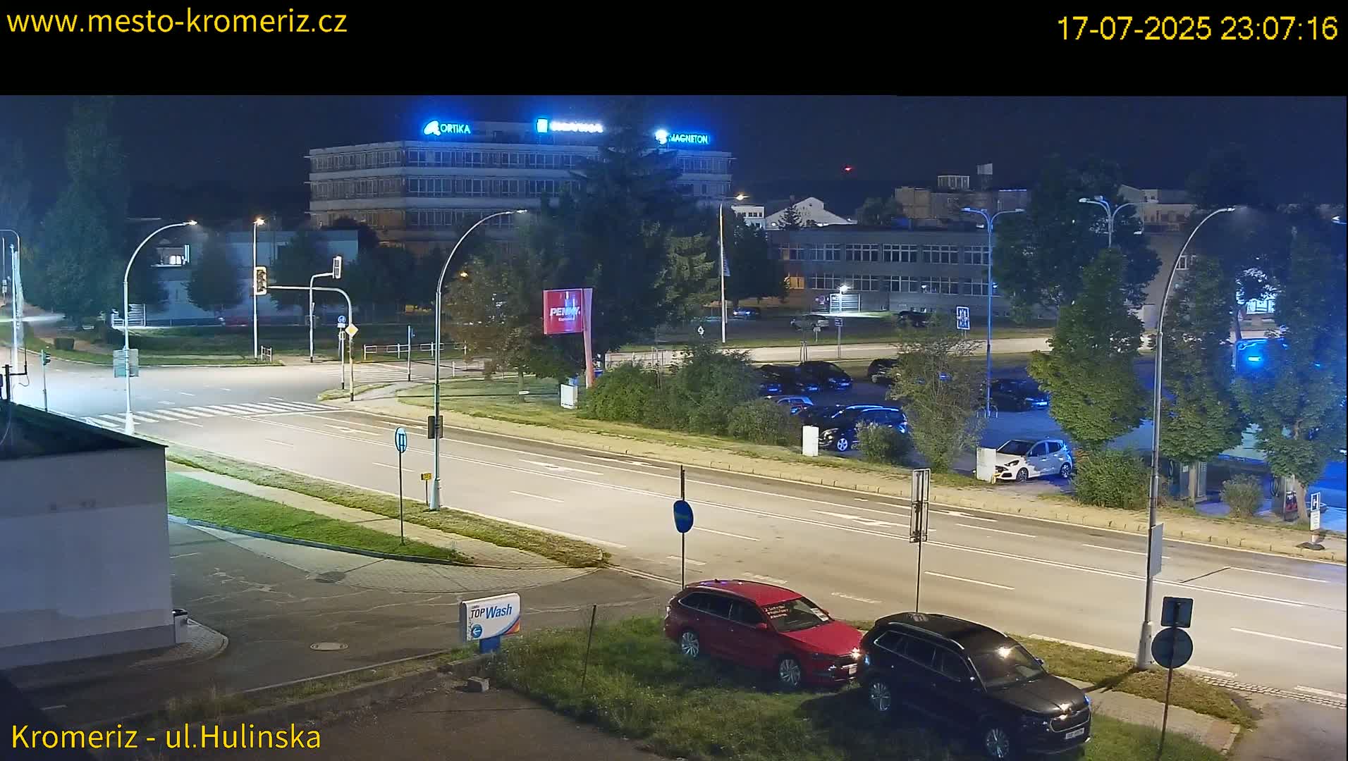 Kroměříž ,  Hulínská & Kaplanova & Čelakovského Intersection Live Cam -  Kromeriz, Zlin, Czechia