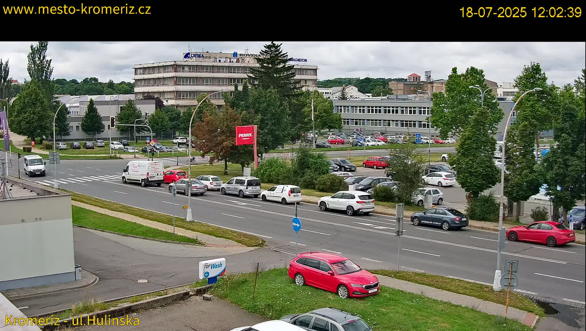 Kroměříž ,  Hulínská & Kaplanova & Čelakovského Intersection Live Cam -  Kromeriz, Zlin, Czechia