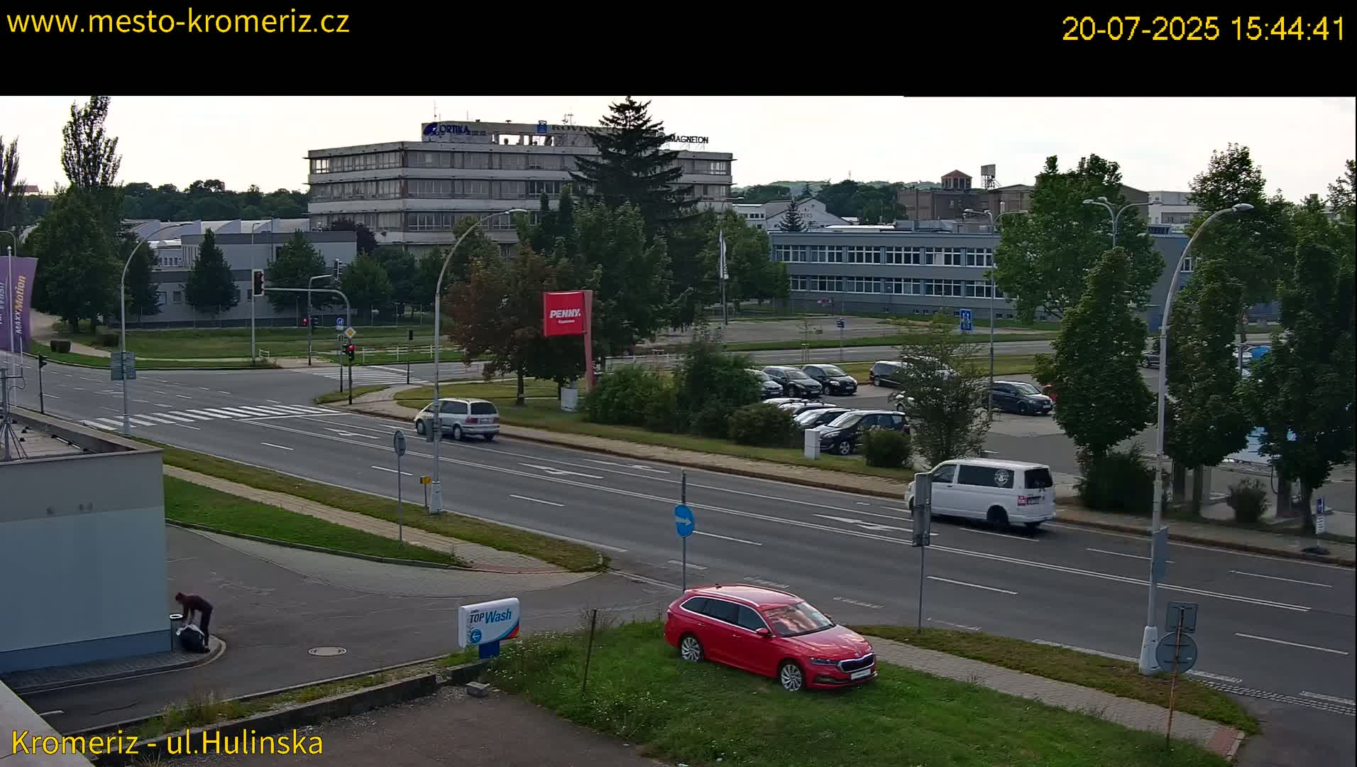 Kroměříž ,  Hulínská & Kaplanova & Čelakovského Intersection Live Cam -  Kromeriz, Zlin, Czechia
