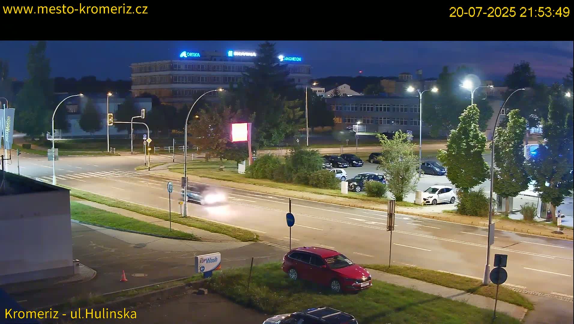 Kroměříž ,  Hulínská & Kaplanova & Čelakovského Intersection Live Cam -  Kromeriz, Zlin, Czechia
