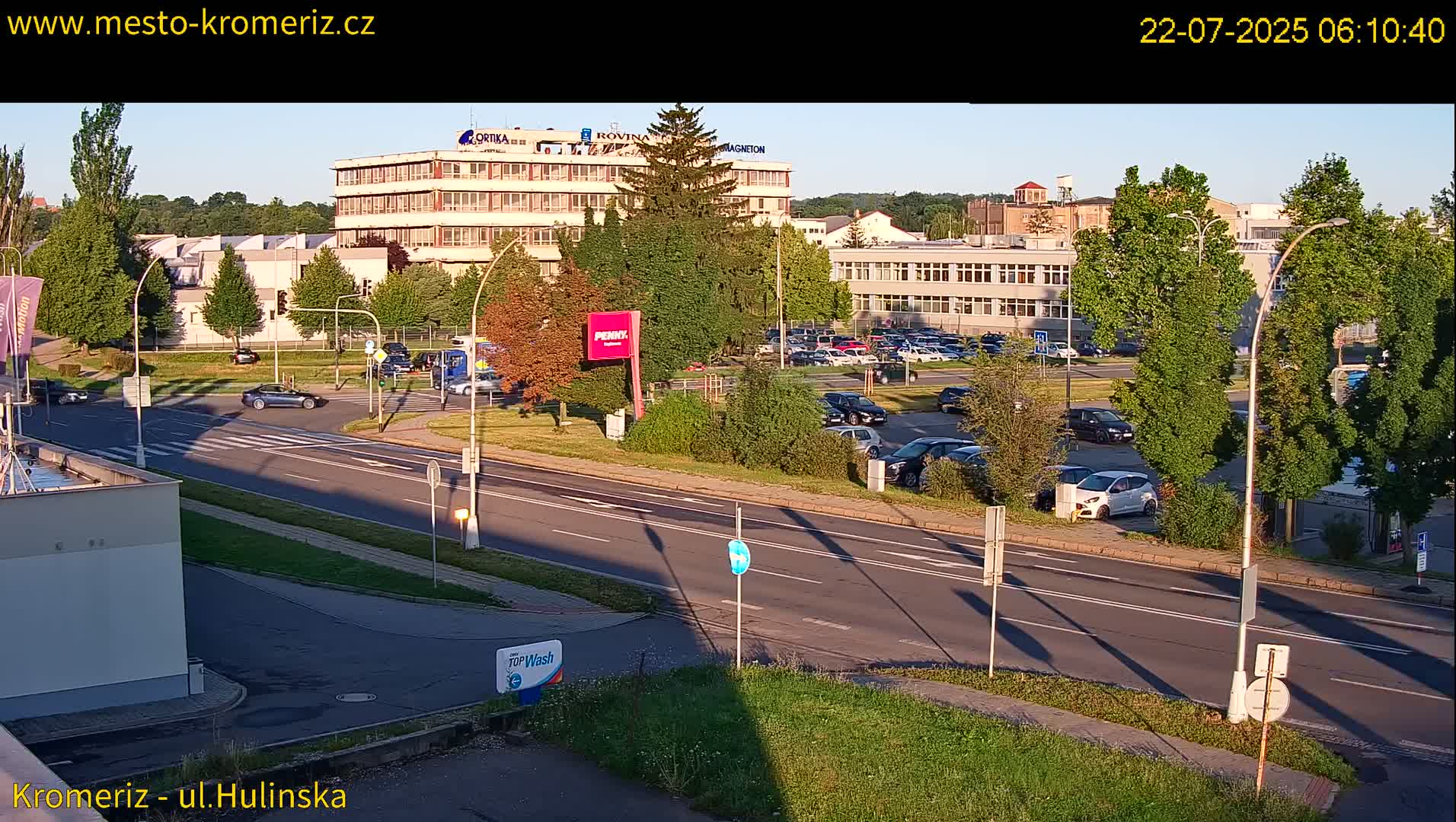 Kroměříž ,  Hulínská & Kaplanova & Čelakovského Intersection Live Cam -  Kromeriz, Zlin, Czechia