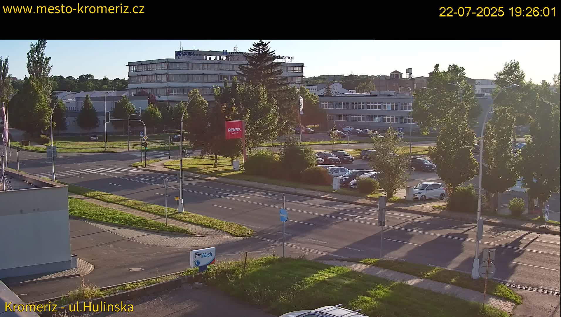 Kroměříž ,  Hulínská & Kaplanova & Čelakovského Intersection Live Cam -  Kromeriz, Zlin, Czechia
