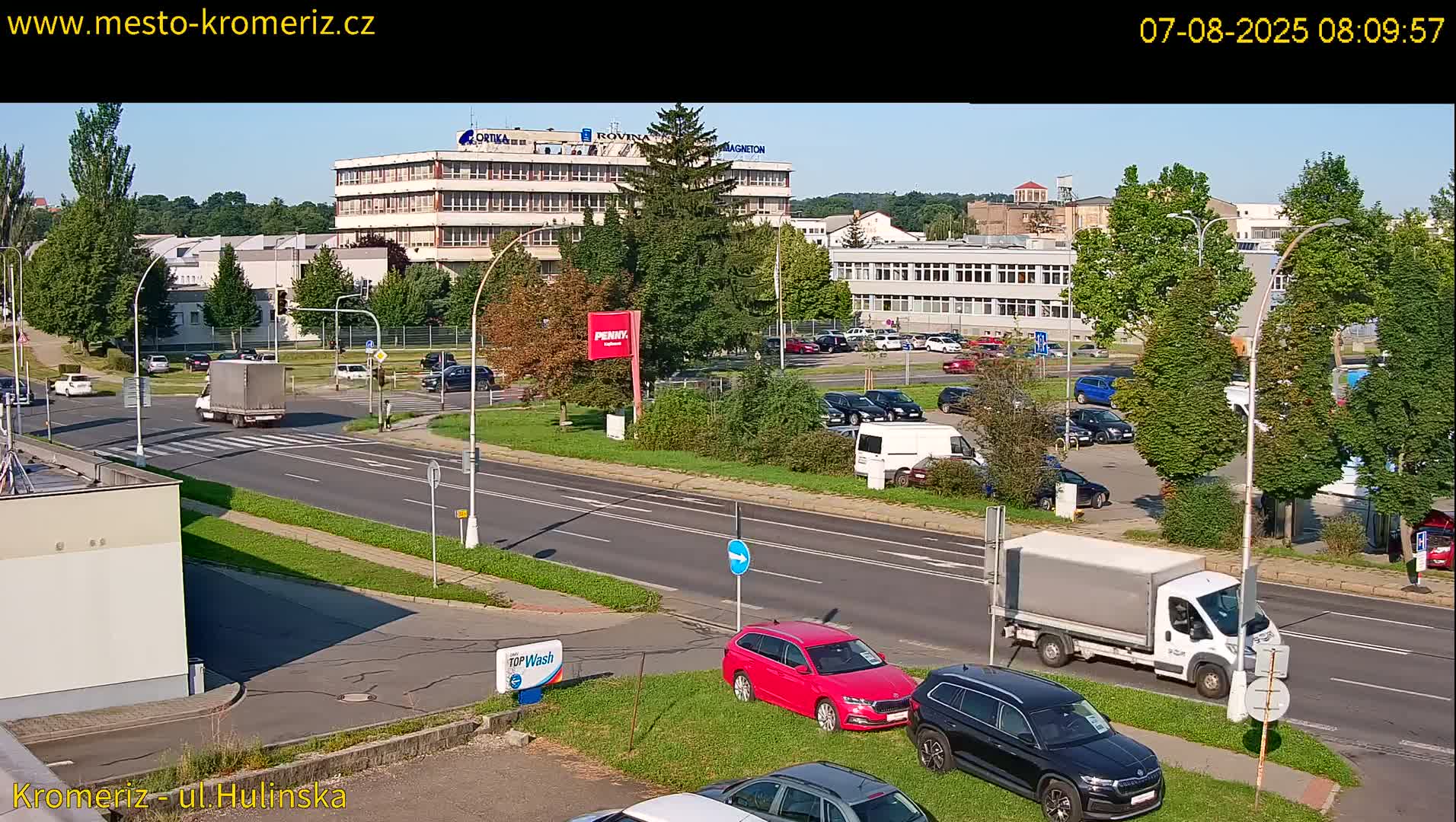 Kroměříž ,  Hulínská & Kaplanova & Čelakovského Intersection Live Cam -  Kromeriz, Zlin, Czechia