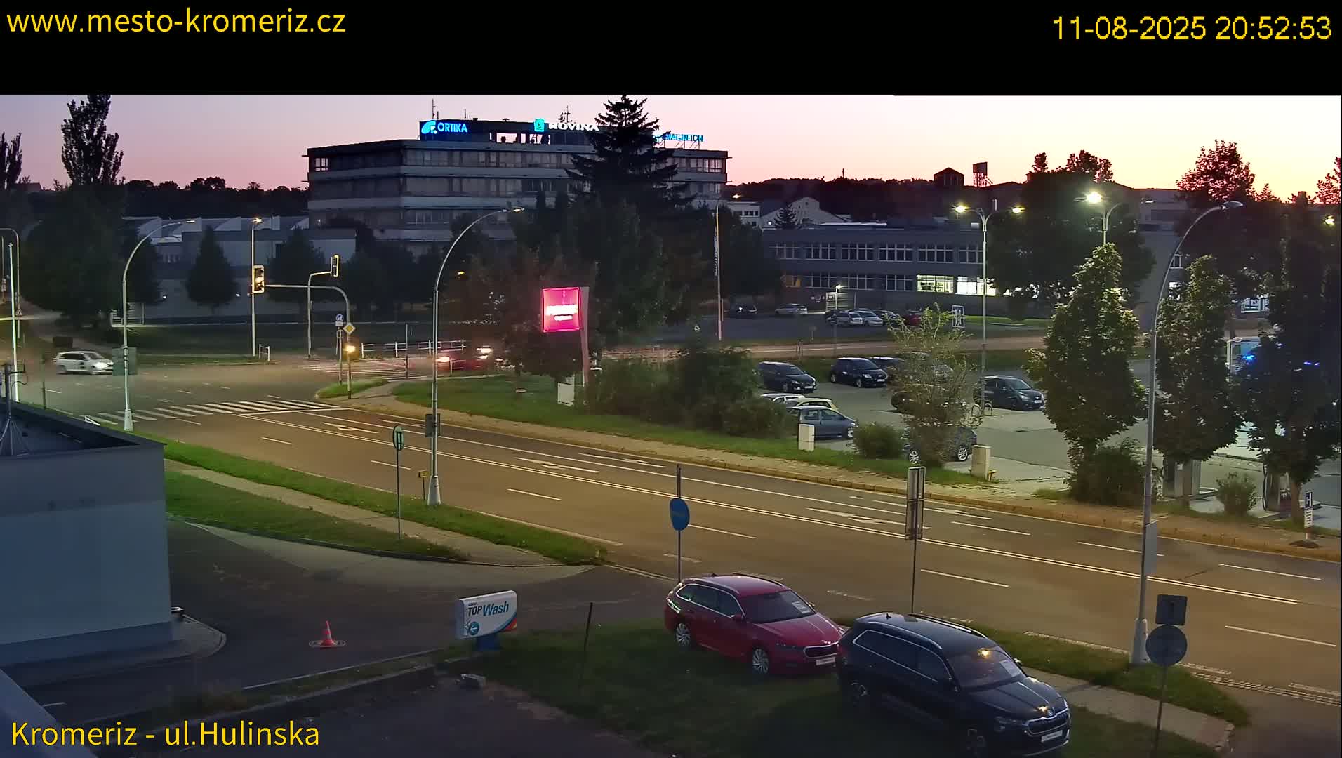 Kroměříž ,  Hulínská & Kaplanova & Čelakovského Intersection Live Cam -  Kromeriz, Zlin, Czechia