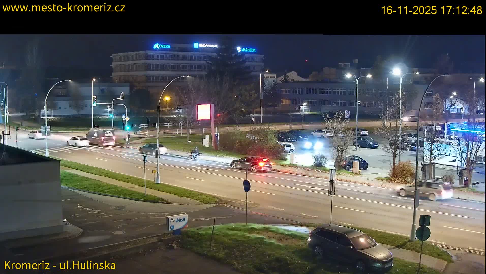 Kroměříž ,  Hulínská & Kaplanova & Čelakovského Intersection Live Cam -  Kromeriz, Zlin, Czechia