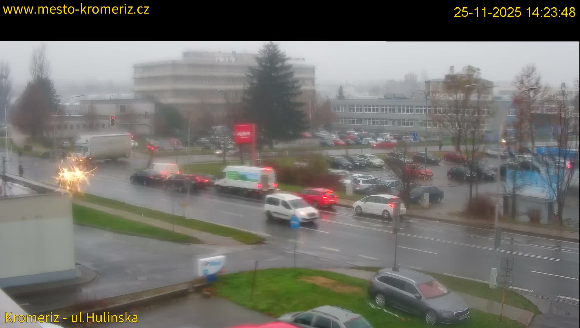 Kroměříž ,  Hulínská & Kaplanova & Čelakovského Intersection Live Cam -  Kromeriz, Zlin, Czechia