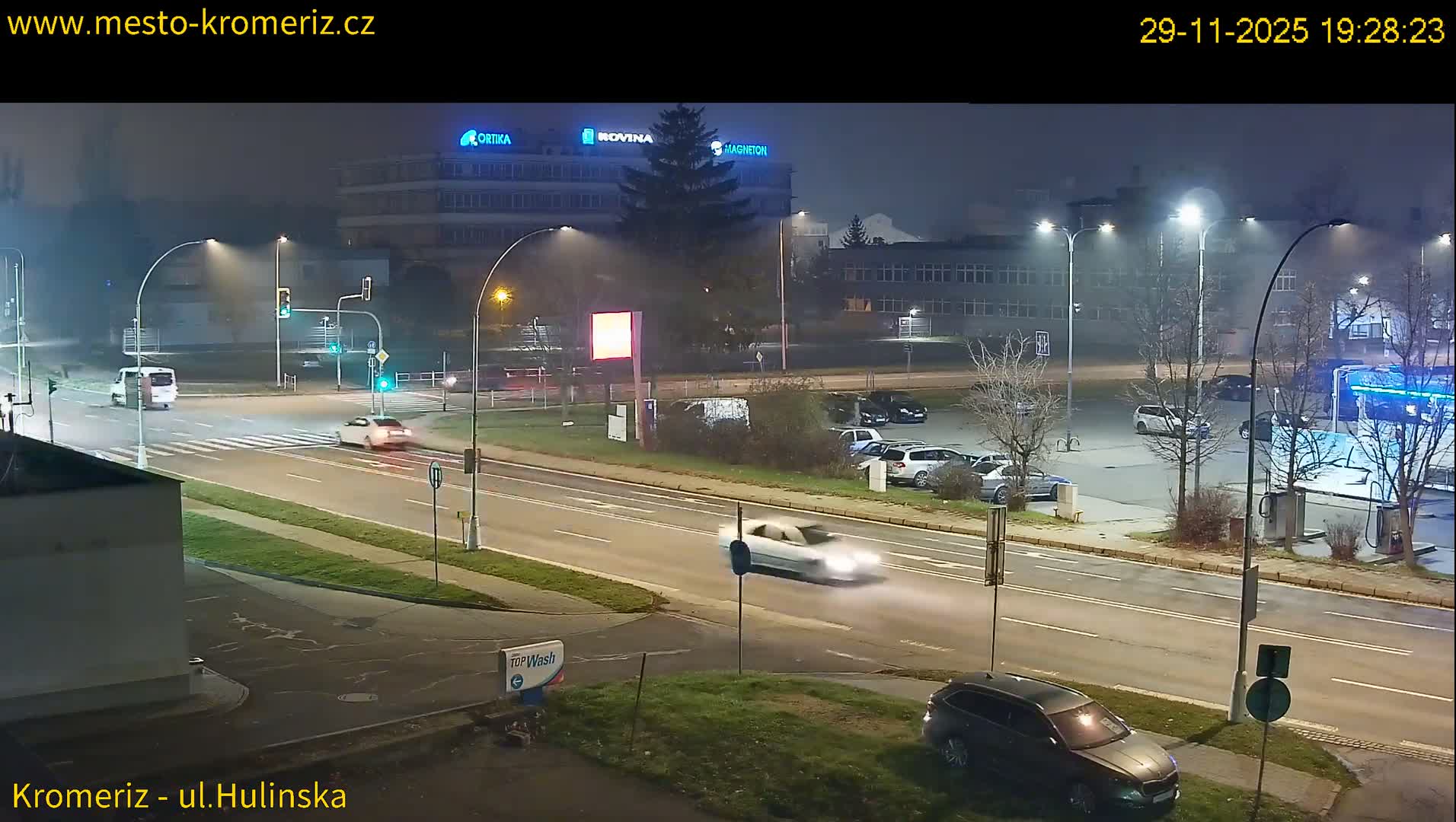 Kroměříž ,  Hulínská & Kaplanova & Čelakovského Intersection Live Cam -  Kromeriz, Zlin, Czechia