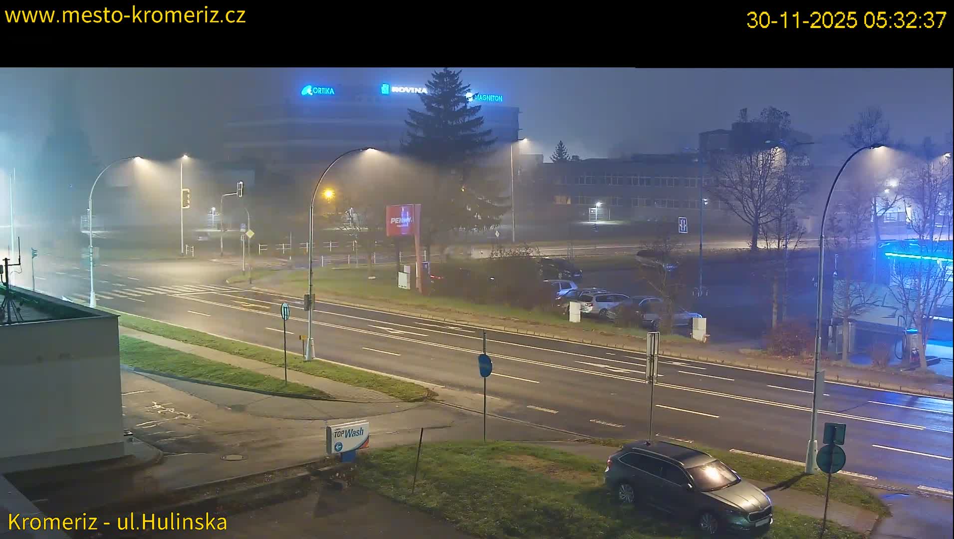 Kroměříž ,  Hulínská & Kaplanova & Čelakovského Intersection Live Cam -  Kromeriz, Zlin, Czechia