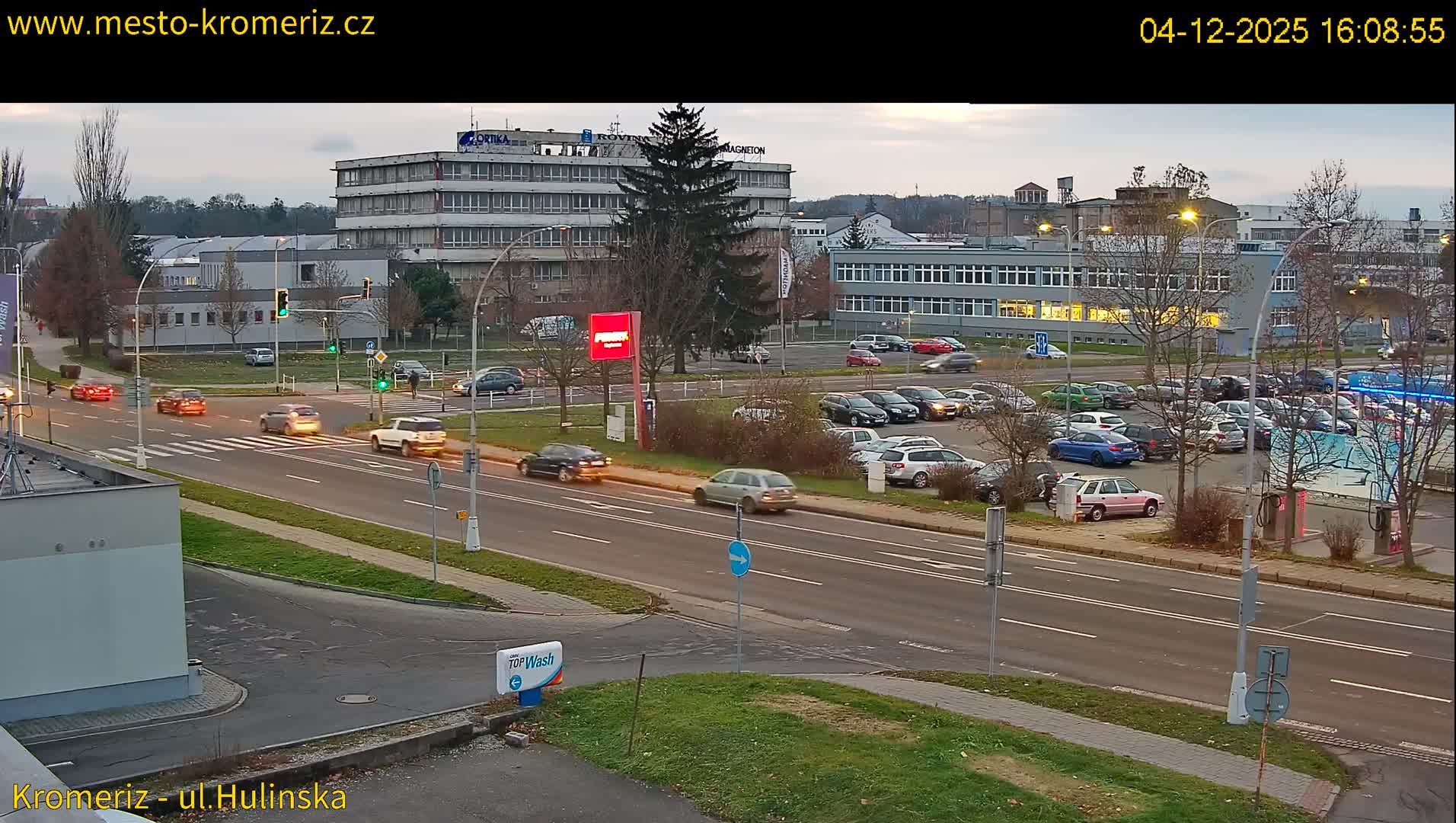 Kroměříž ,  Hulínská & Kaplanova & Čelakovského Intersection Live Cam -  Kromeriz, Zlin, Czechia