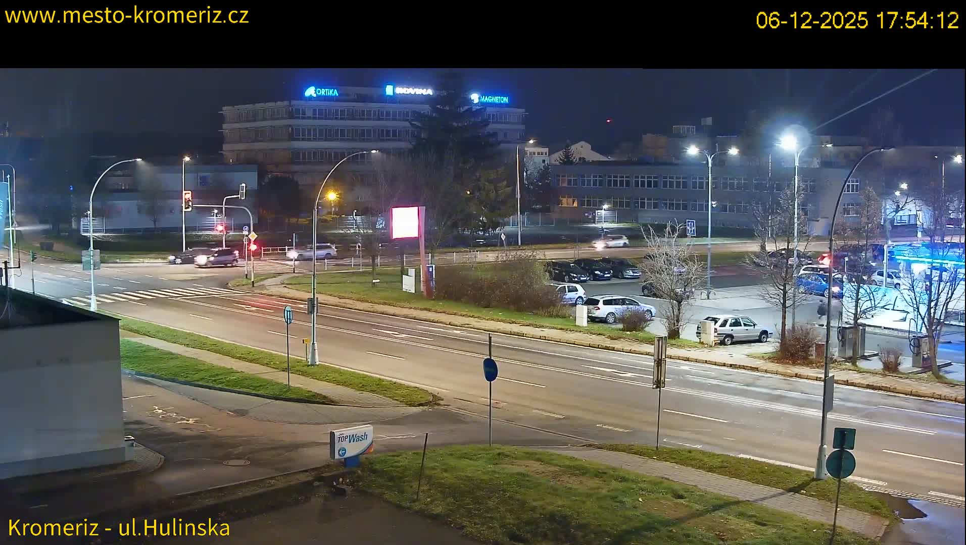 Kroměříž ,  Hulínská & Kaplanova & Čelakovského Intersection Live Cam -  Kromeriz, Zlin, Czechia