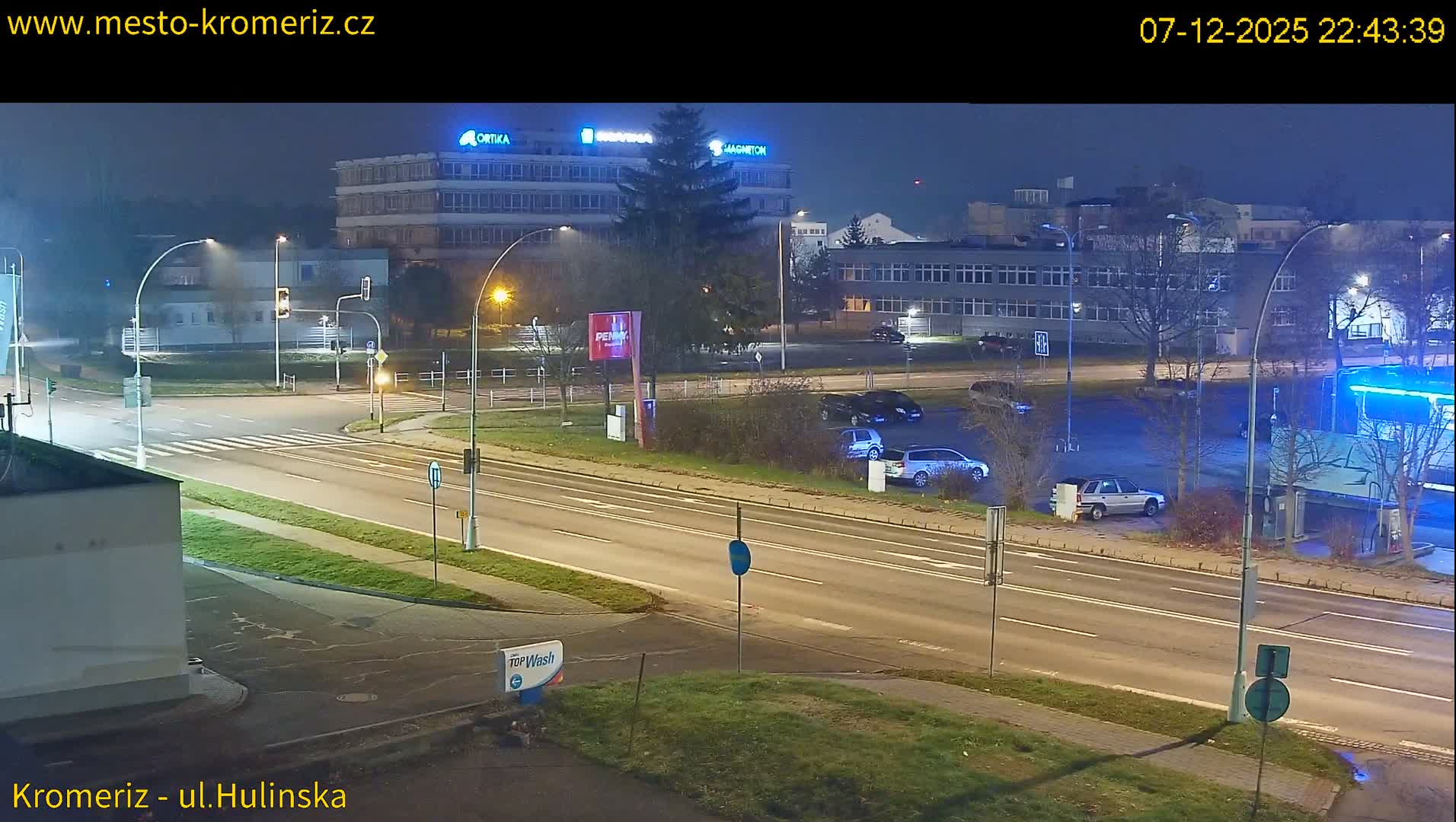 Kroměříž ,  Hulínská & Kaplanova & Čelakovského Intersection Live Cam -  Kromeriz, Zlin, Czechia