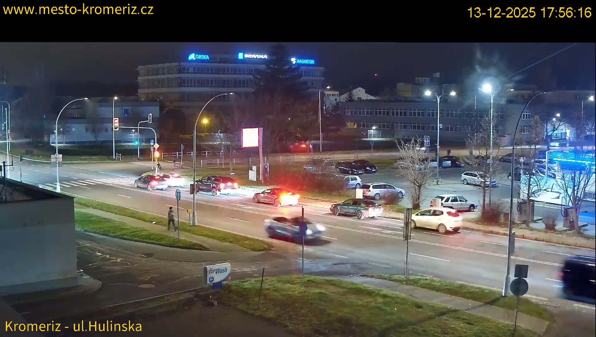 Kroměříž ,  Hulínská & Kaplanova & Čelakovského Intersection Live Cam -  Kromeriz, Zlin, Czechia