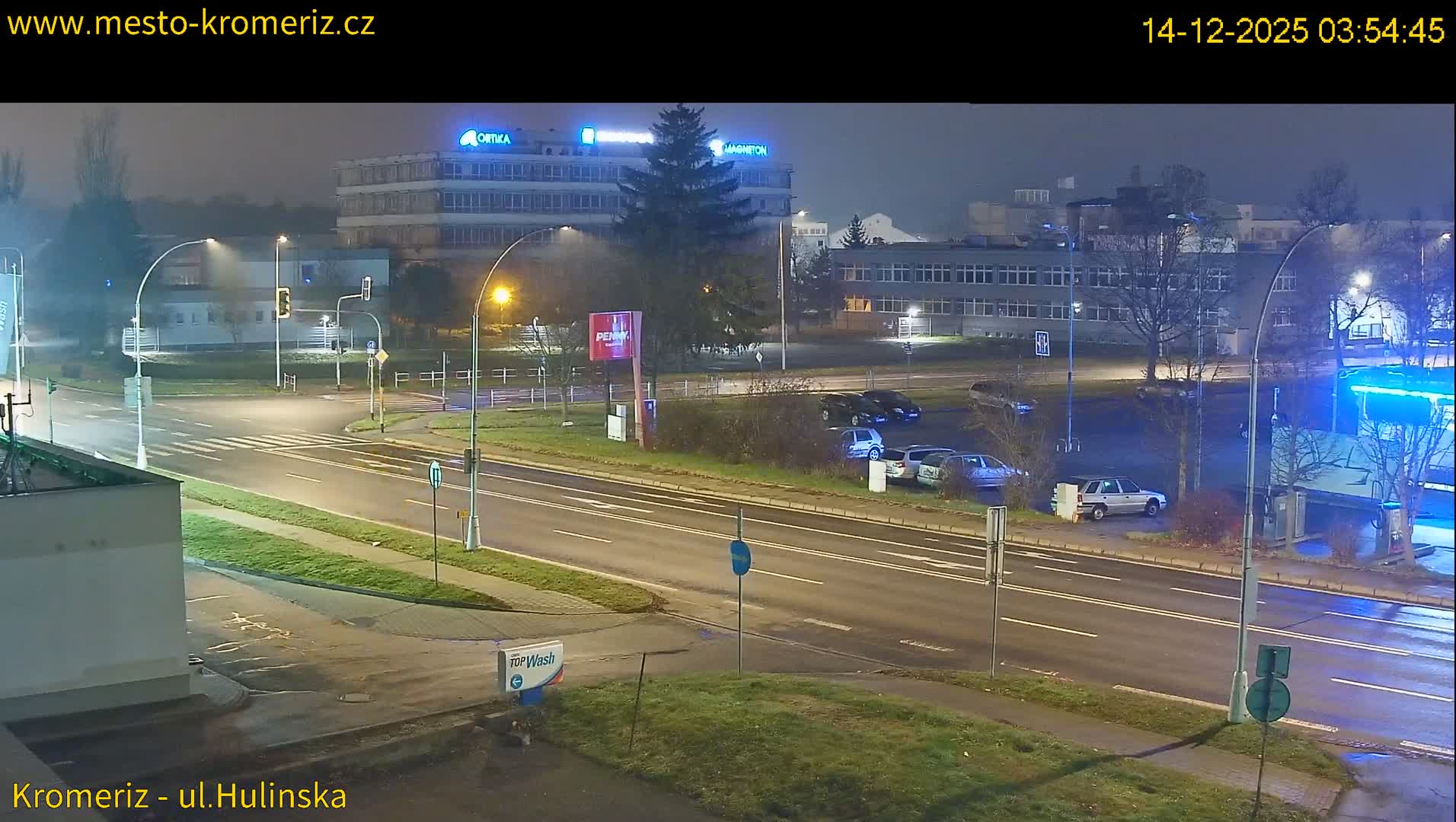 Kroměříž ,  Hulínská & Kaplanova & Čelakovského Intersection Live Cam -  Kromeriz, Zlin, Czechia
