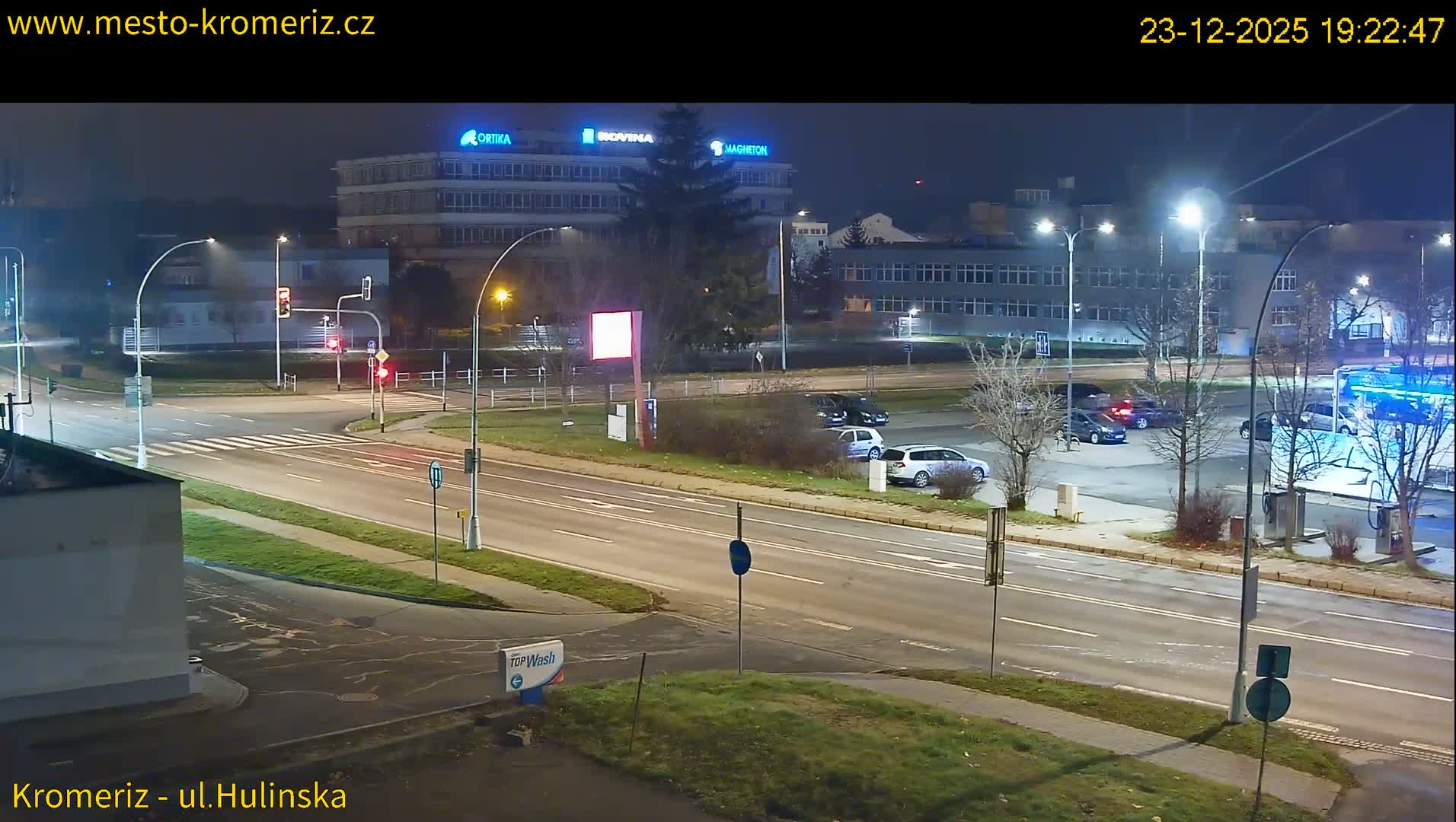 Kroměříž ,  Hulínská & Kaplanova & Čelakovského Intersection Live Cam -  Kromeriz, Zlin, Czechia