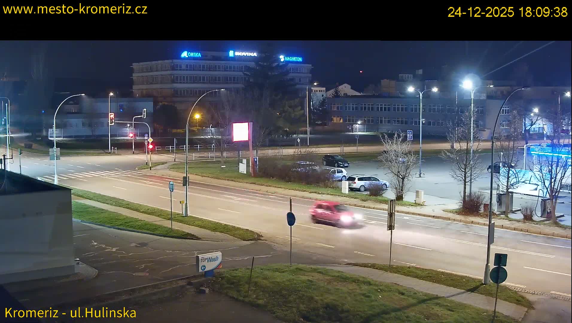 Kroměříž ,  Hulínská & Kaplanova & Čelakovského Intersection Live Cam -  Kromeriz, Zlin, Czechia