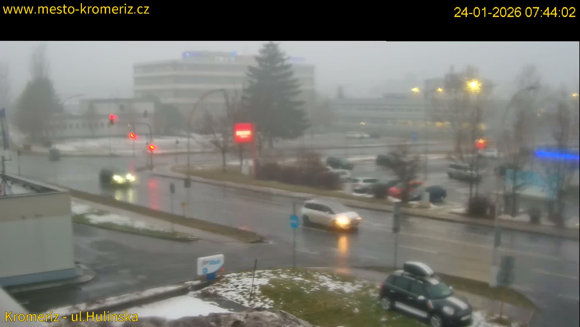 Kroměříž ,  Hulínská & Kaplanova & Čelakovského Intersection Live Cam -  Kromeriz, Zlin, Czechia