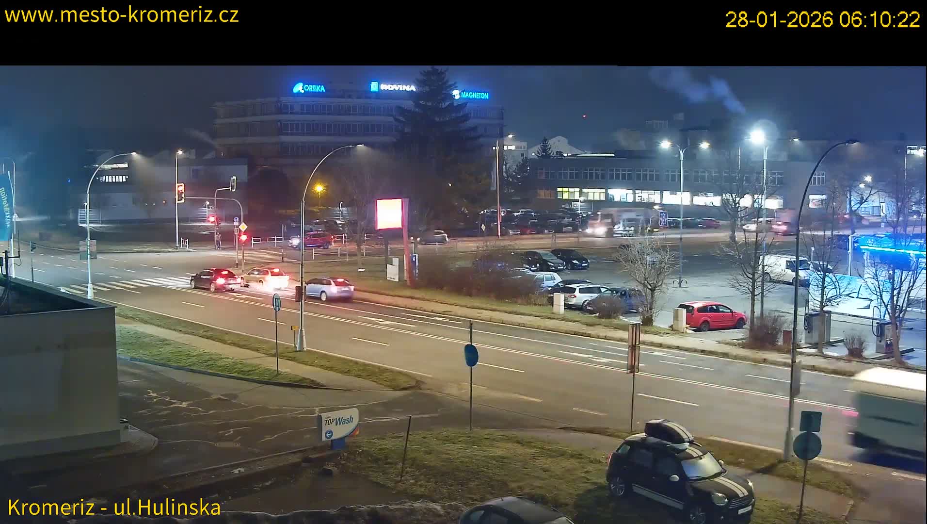 Kroměříž ,  Hulínská & Kaplanova & Čelakovského Intersection Live Cam -  Kromeriz, Zlin, Czechia