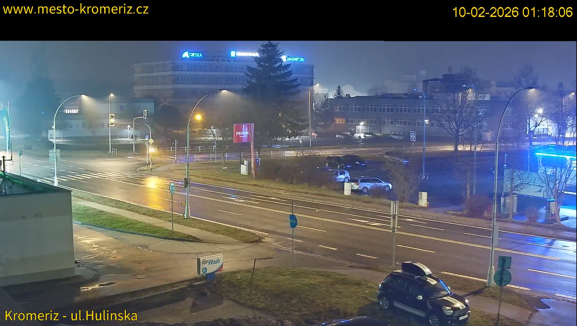 Kroměříž ,  Hulínská & Kaplanova & Čelakovského Intersection Live Cam -  Kromeriz, Zlin, Czechia