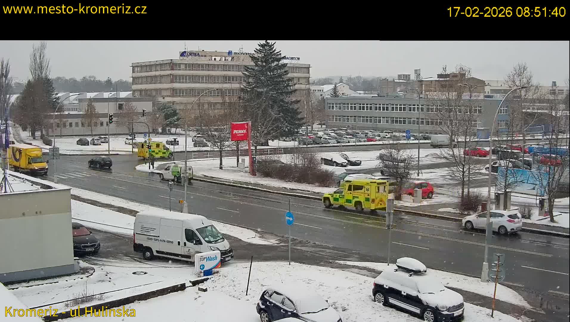 Kroměříž ,  Hulínská & Kaplanova & Čelakovského Intersection Live Cam -  Kromeriz, Zlin, Czechia