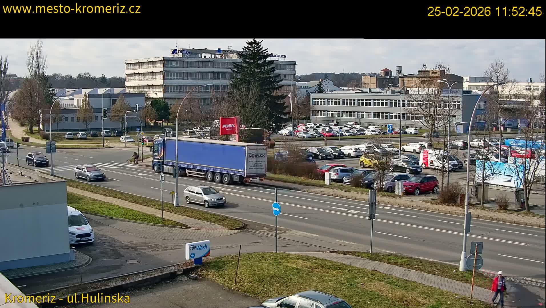 Kroměříž ,  Hulínská & Kaplanova & Čelakovského Intersection Live Cam -  Kromeriz, Zlin, Czechia