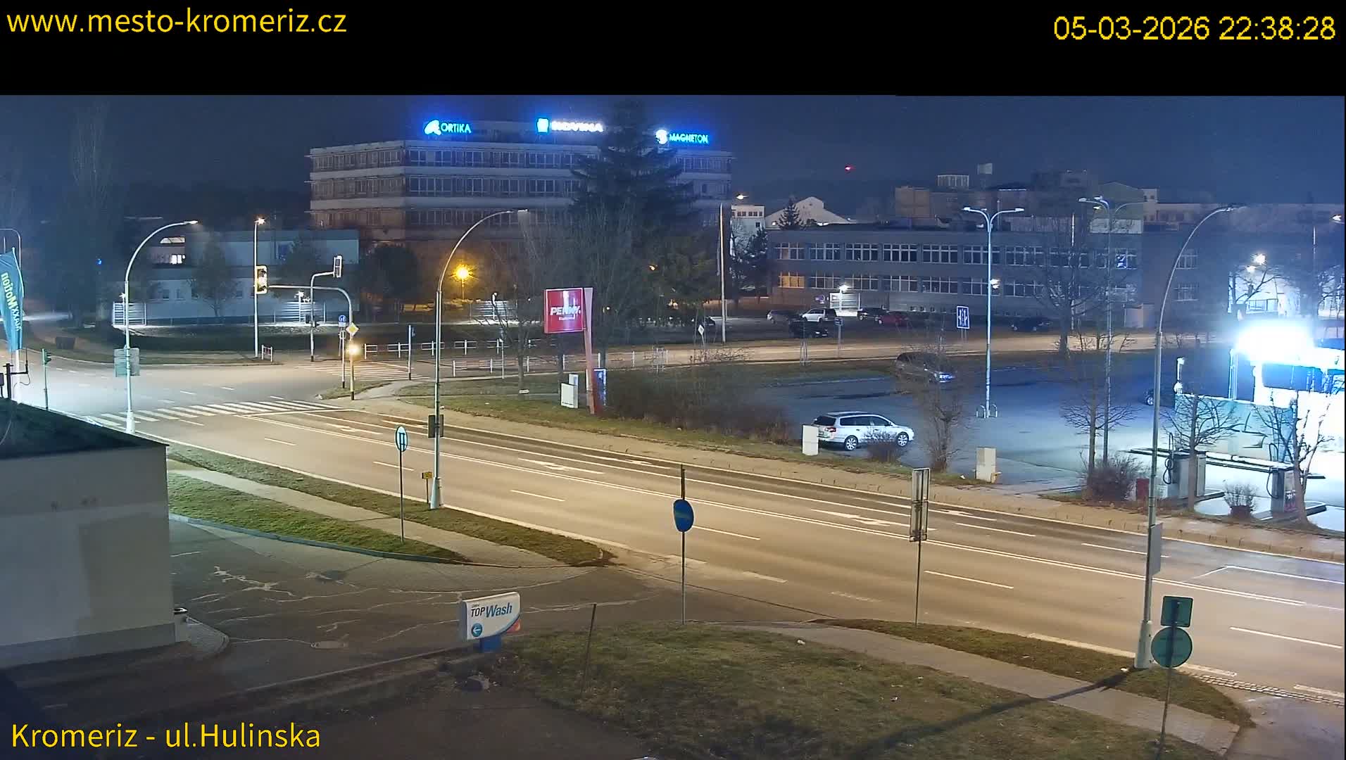 Kroměříž ,  Hulínská & Kaplanova & Čelakovského Intersection Live Cam -  Kromeriz, Zlin, Czechia