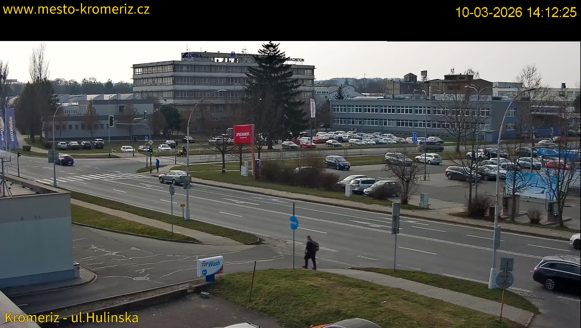 Kroměříž ,  Hulínská & Kaplanova & Čelakovského Intersection Live Cam -  Kromeriz, Zlin, Czechia