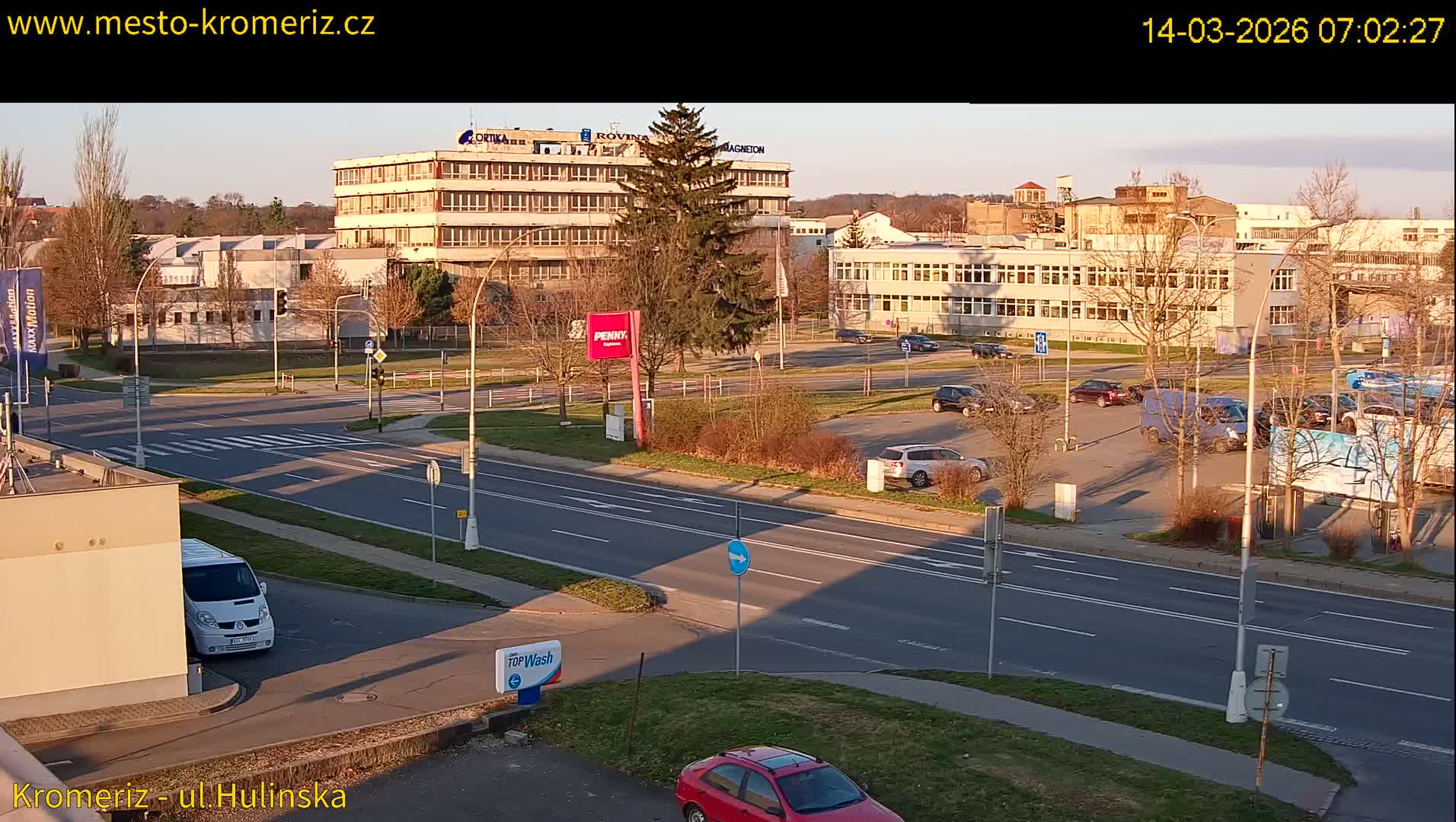 Kroměříž ,  Hulínská & Kaplanova & Čelakovského Intersection Live Cam -  Kromeriz, Zlin, Czechia