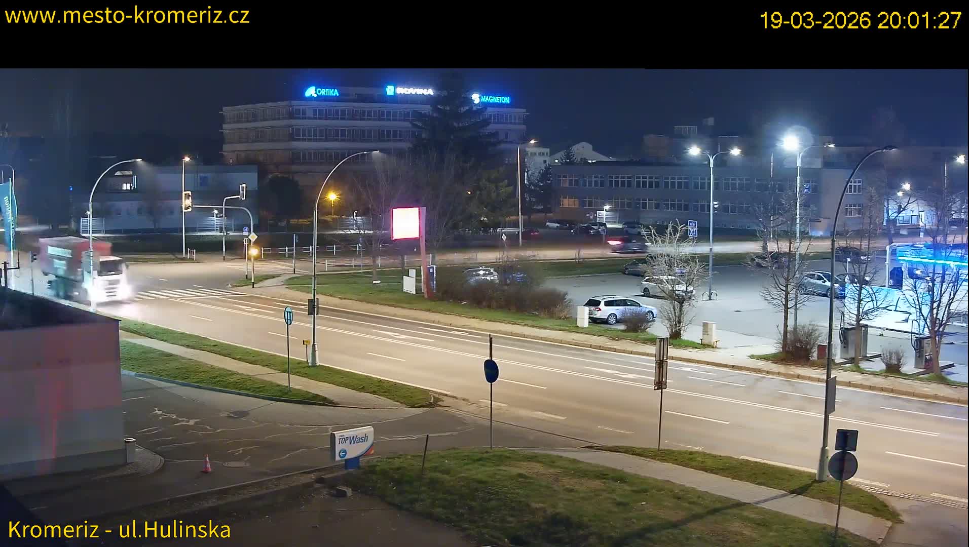 Kroměříž ,  Hulínská & Kaplanova & Čelakovského Intersection Live Cam -  Kromeriz, Zlin, Czechia