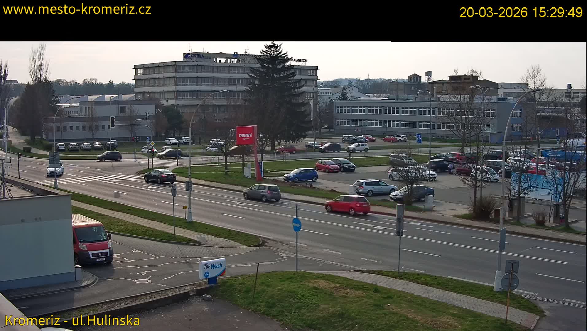 Kroměříž ,  Hulínská & Kaplanova & Čelakovského Intersection Live Cam -  Kromeriz, Zlin, Czechia