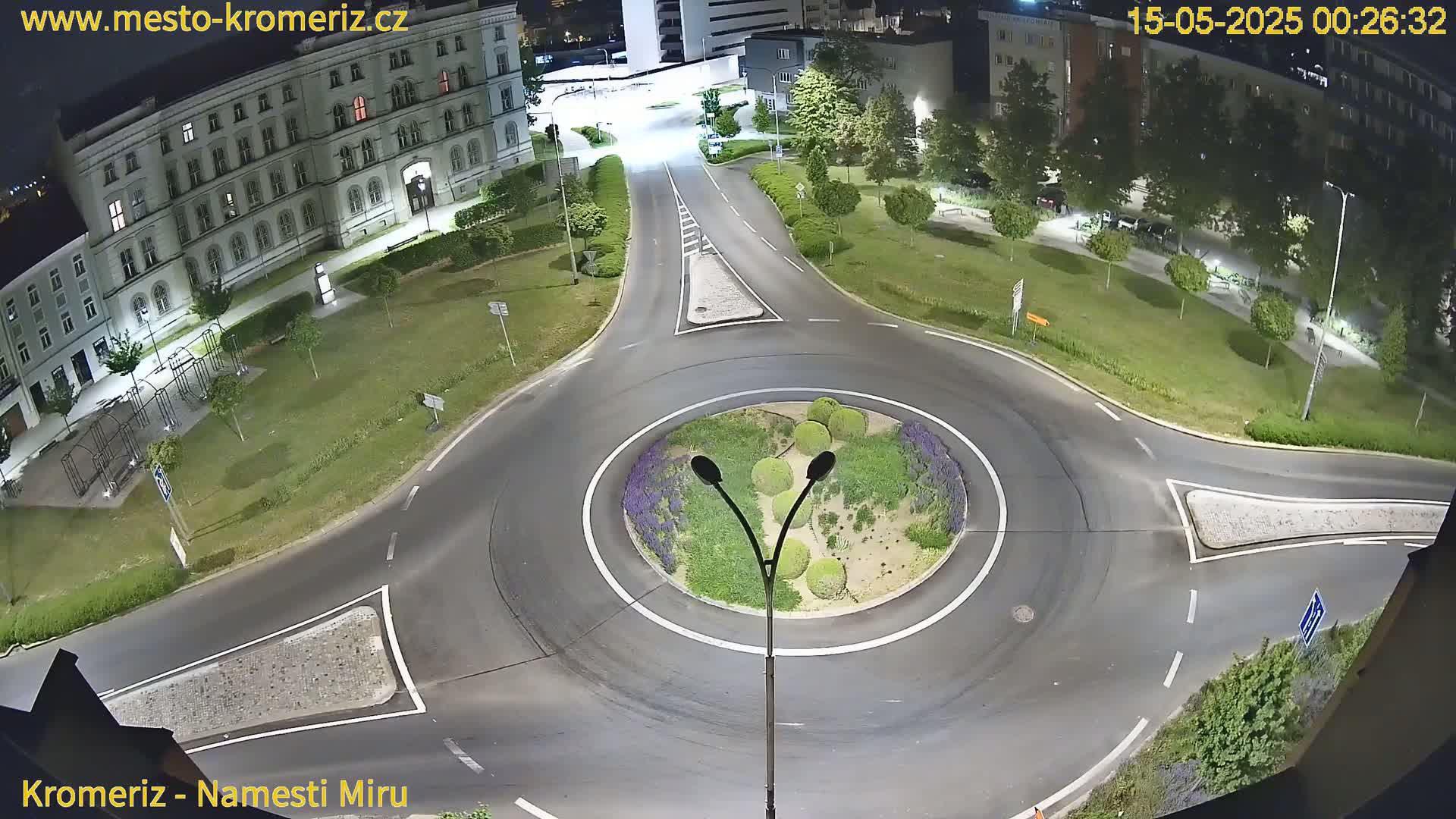 Kroměříž  , Náměstí Míru (Peace Square) Junction Live Cam - Kromeriz, Zlin, Czechia