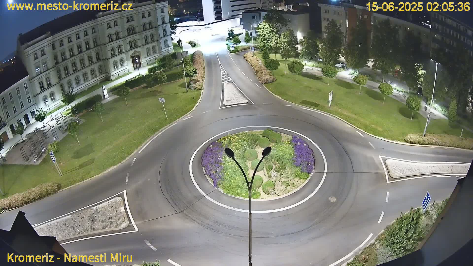 Kroměříž  , Náměstí Míru (Peace Square) Junction Live Cam - Kromeriz, Zlin, Czechia
