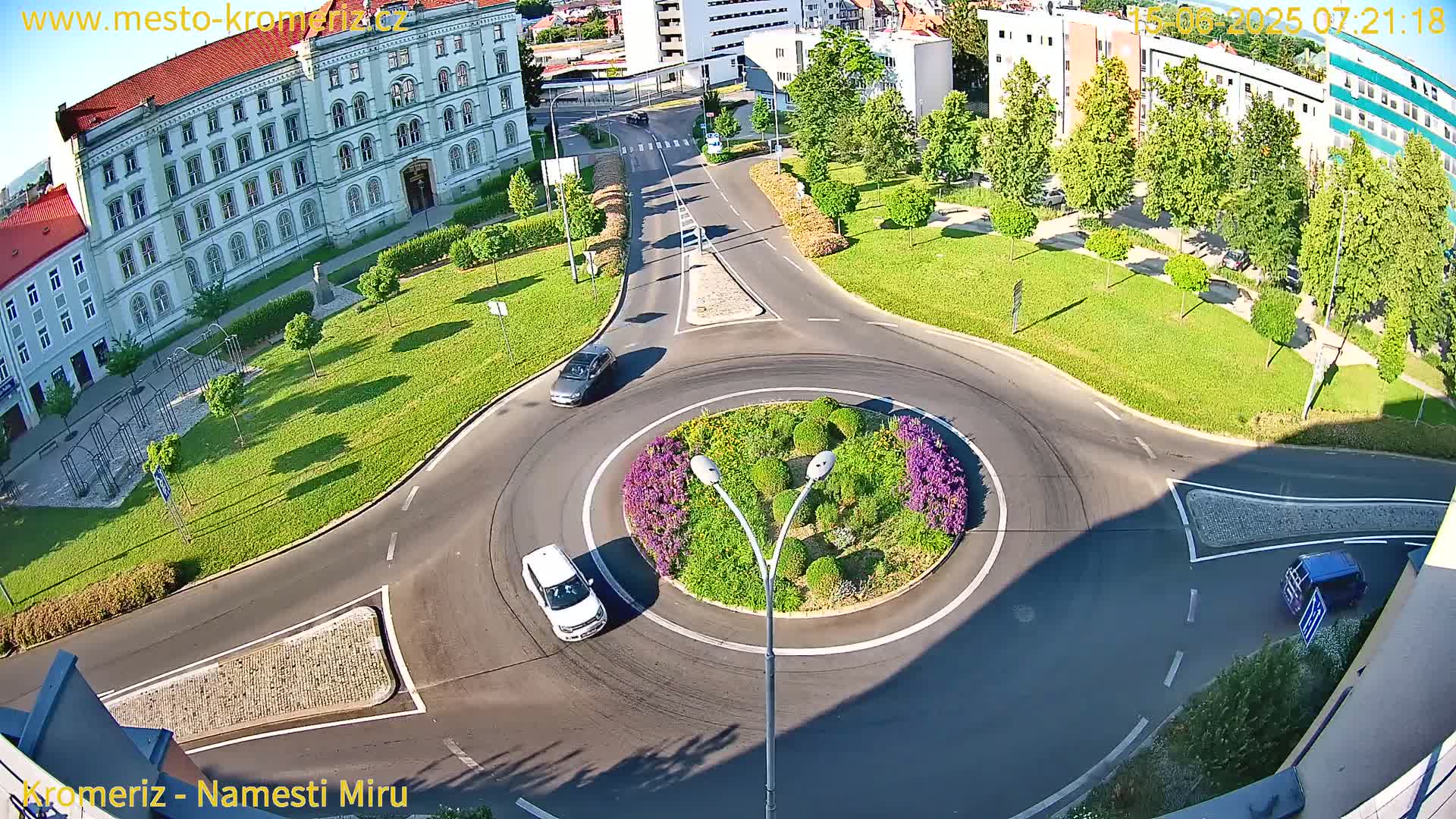 Kroměříž  , Náměstí Míru (Peace Square) Junction Live Cam - Kromeriz, Zlin, Czechia