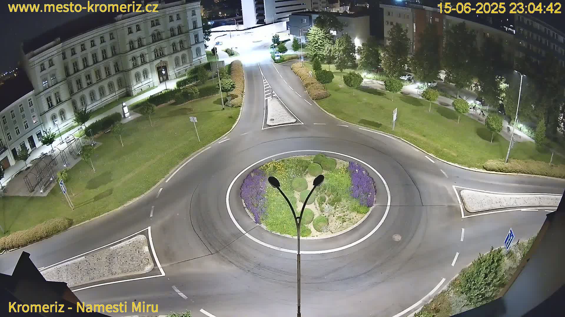 Kroměříž  , Náměstí Míru (Peace Square) Junction Live Cam - Kromeriz, Zlin, Czechia