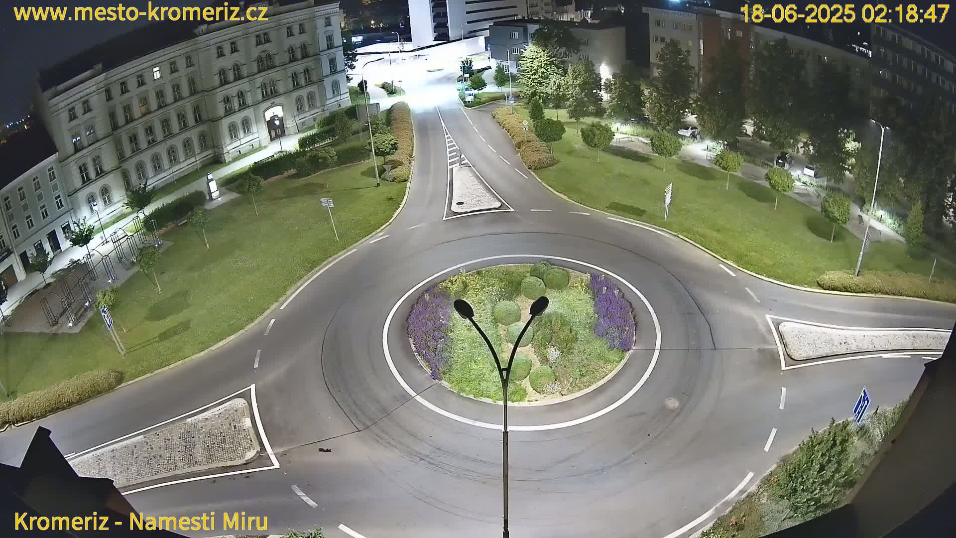 Kroměříž  , Náměstí Míru (Peace Square) Junction Live Cam - Kromeriz, Zlin, Czechia