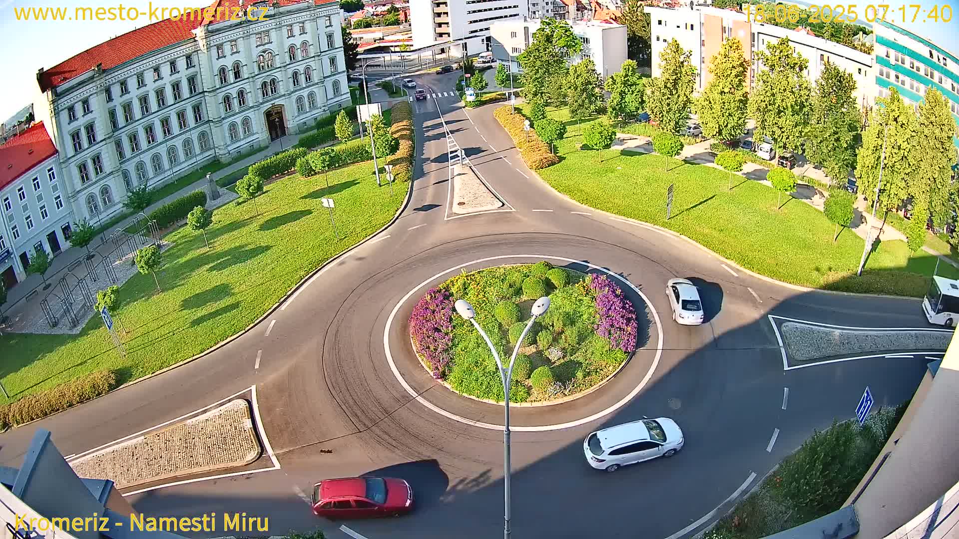 Kroměříž  , Náměstí Míru (Peace Square) Junction Live Cam - Kromeriz, Zlin, Czechia