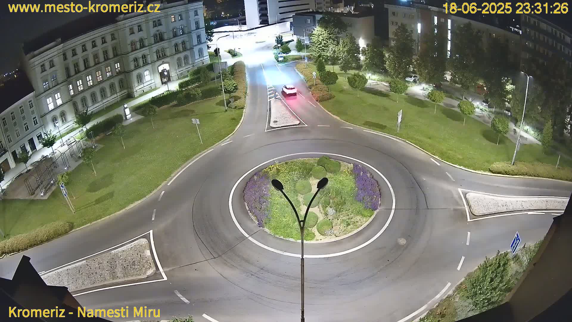 Kroměříž  , Náměstí Míru (Peace Square) Junction Live Cam - Kromeriz, Zlin, Czechia