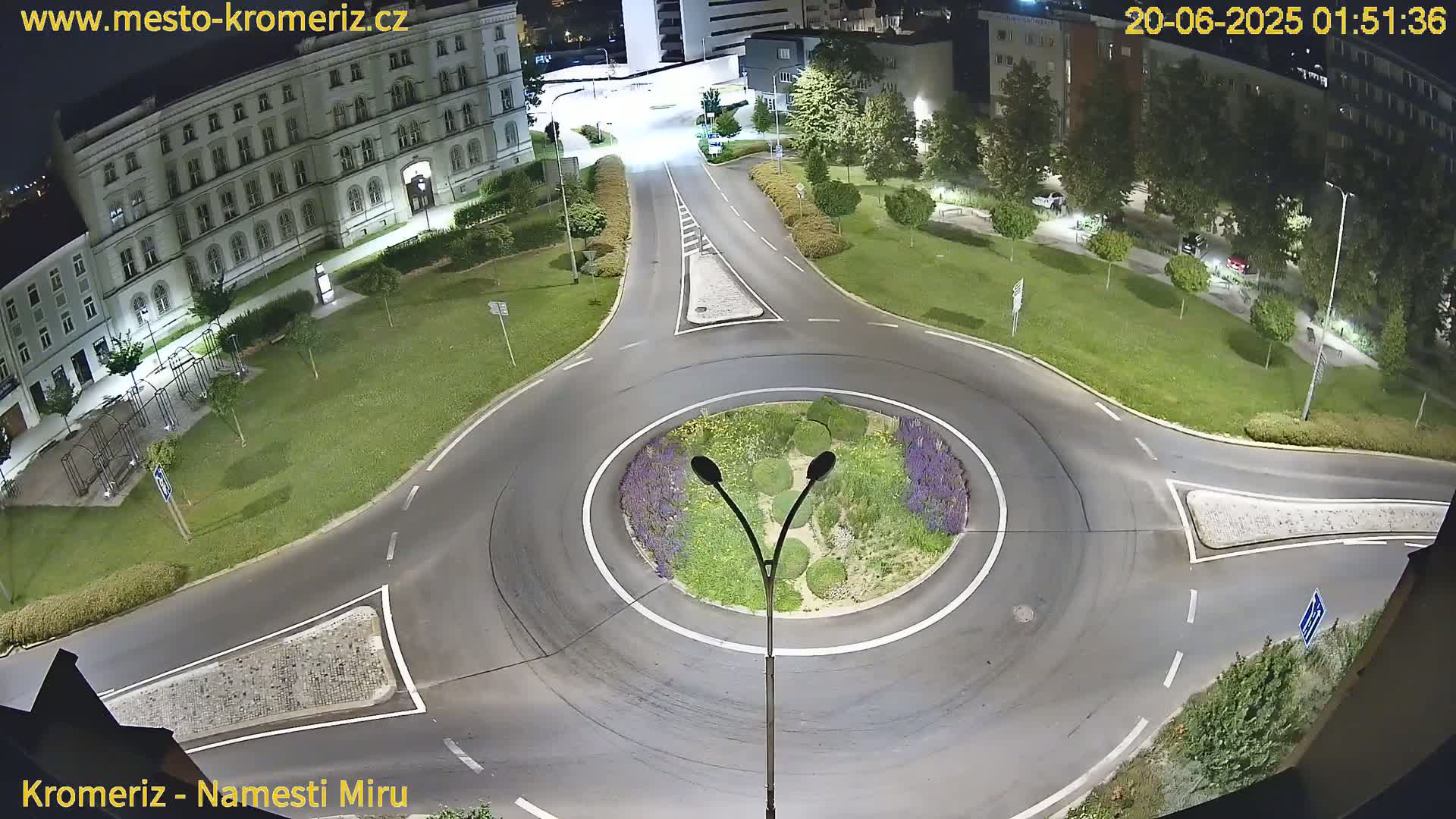 Kroměříž  , Náměstí Míru (Peace Square) Junction Live Cam - Kromeriz, Zlin, Czechia