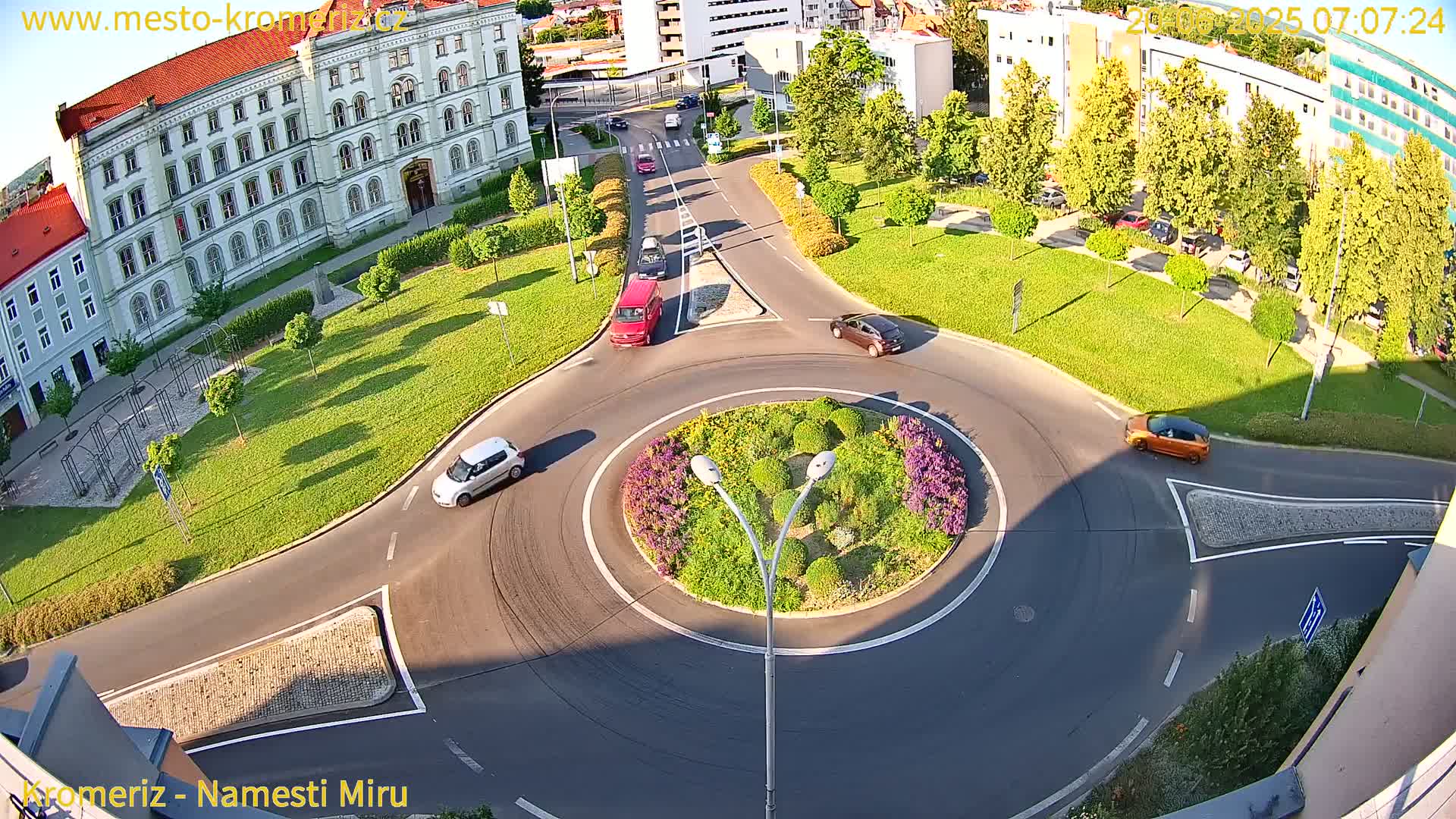 Kroměříž  , Náměstí Míru (Peace Square) Junction Live Cam - Kromeriz, Zlin, Czechia