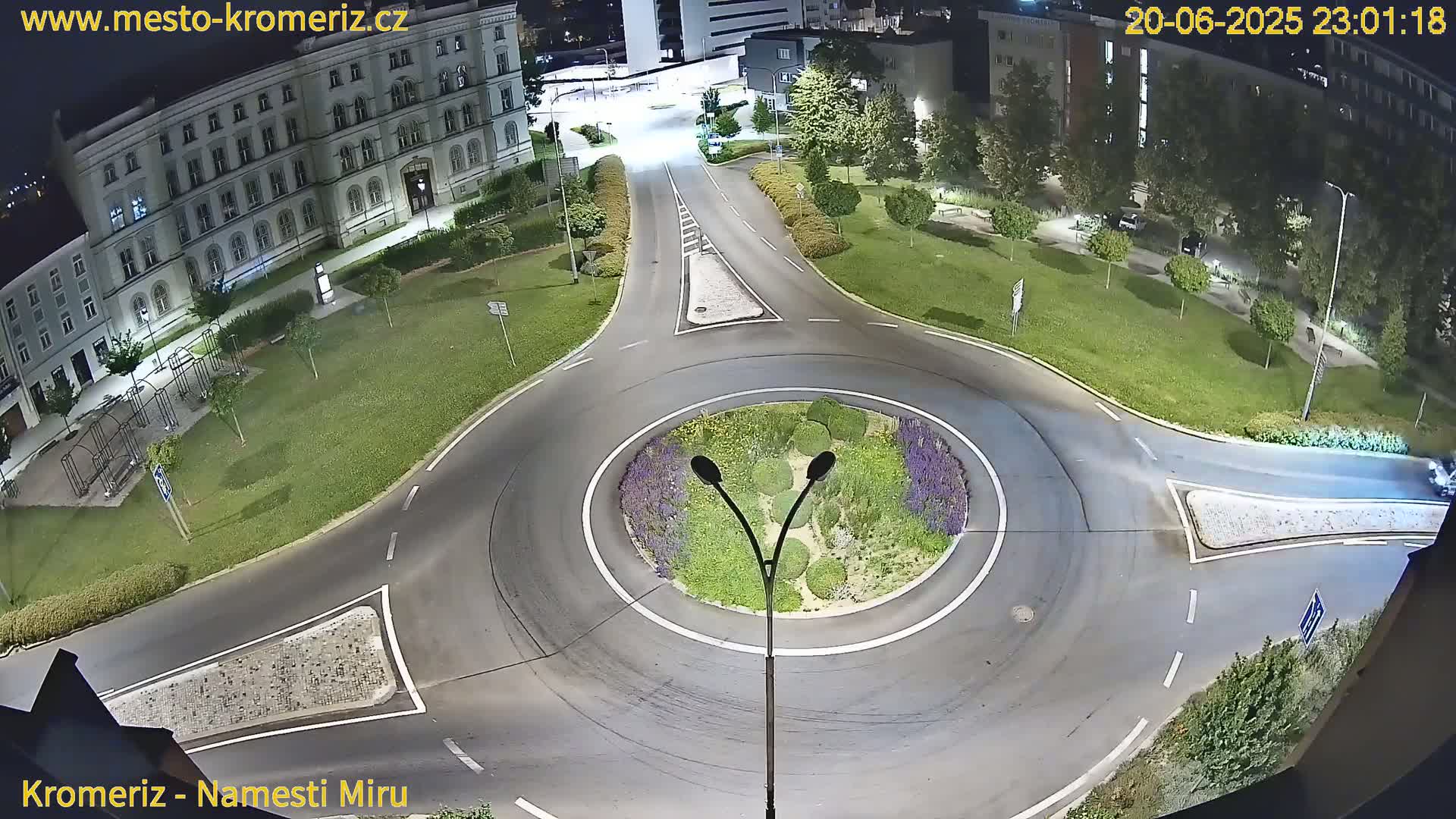 Kroměříž  , Náměstí Míru (Peace Square) Junction Live Cam - Kromeriz, Zlin, Czechia